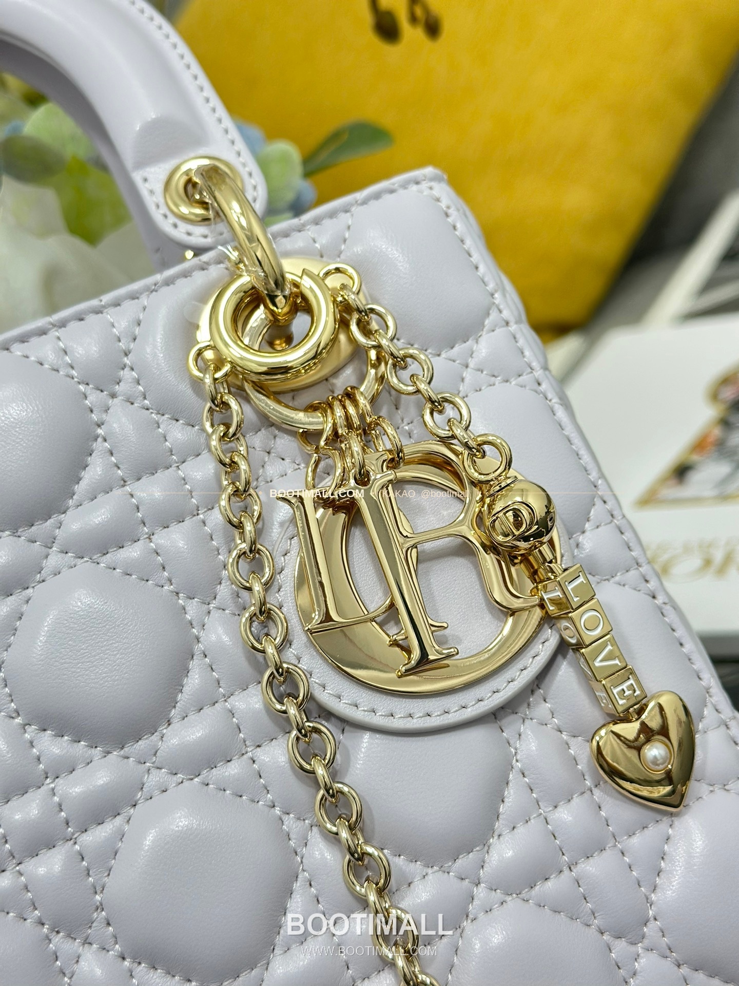 디올 레이디디올 램스킨 카나쥬 블랙 미니 체인 토트백 Dior Lady Dior Lambskin Cannage Black Mini Chain Tote Bag M0638 20cm 5