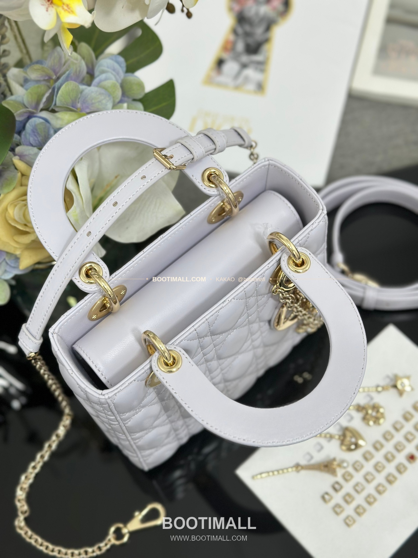 디올 레이디디올 램스킨 카나쥬 블랙 미니 체인 토트백 Dior Lady Dior Lambskin Cannage Black Mini Chain Tote Bag M0638 20cm 13