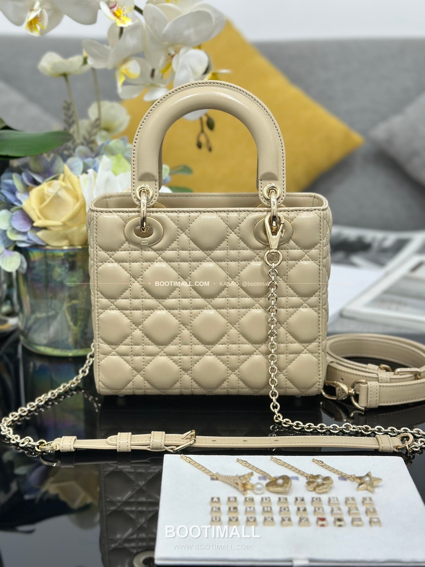 디올 레이디디올 램스킨 카나쥬 블랙 미니 체인 토트백 Dior Lady Dior Lambskin Cannage Black Mini Chain Tote Bag M0638 20cm 9