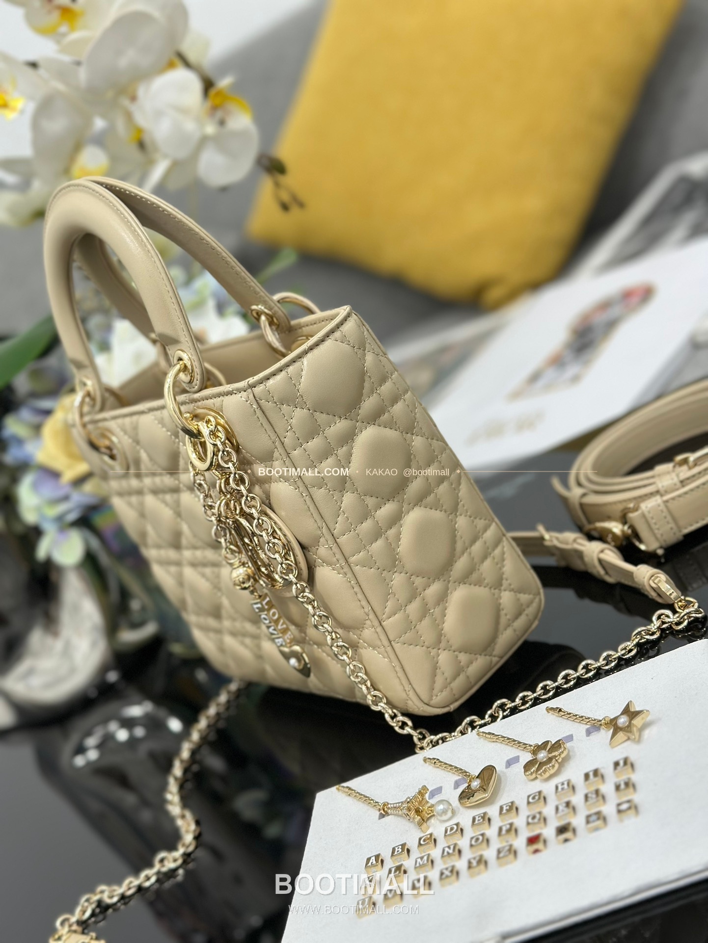 디올 레이디디올 램스킨 카나쥬 블랙 미니 체인 토트백 Dior Lady Dior Lambskin Cannage Black Mini Chain Tote Bag M0638 20cm 10