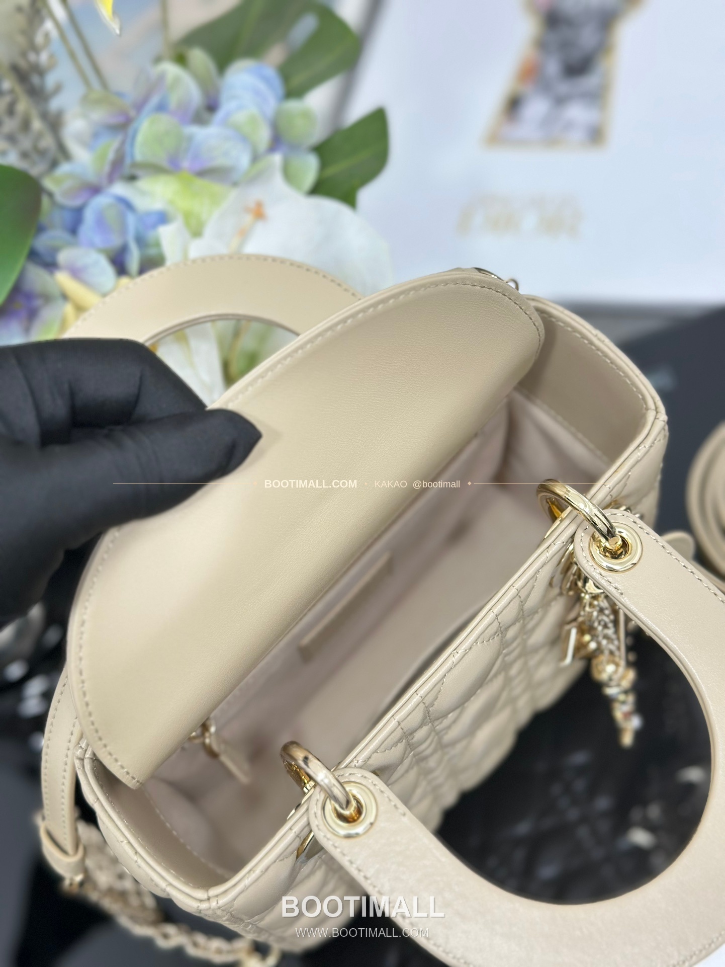 디올 레이디디올 램스킨 카나쥬 블랙 미니 체인 토트백 Dior Lady Dior Lambskin Cannage Black Mini Chain Tote Bag M0638 20cm 14