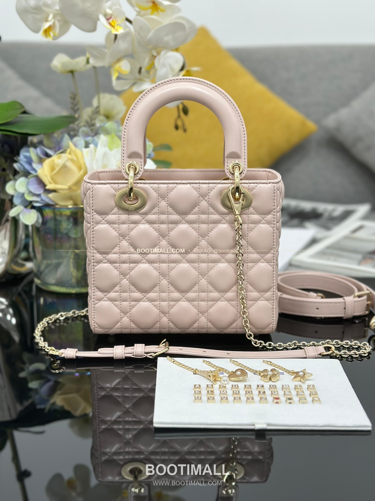 디올 레이디디올 램스킨 카나쥬 블랙 미니 체인 토트백 Dior Lady Dior Lambskin Cannage Black Mini Chain Tote Bag M0638 20cm 9