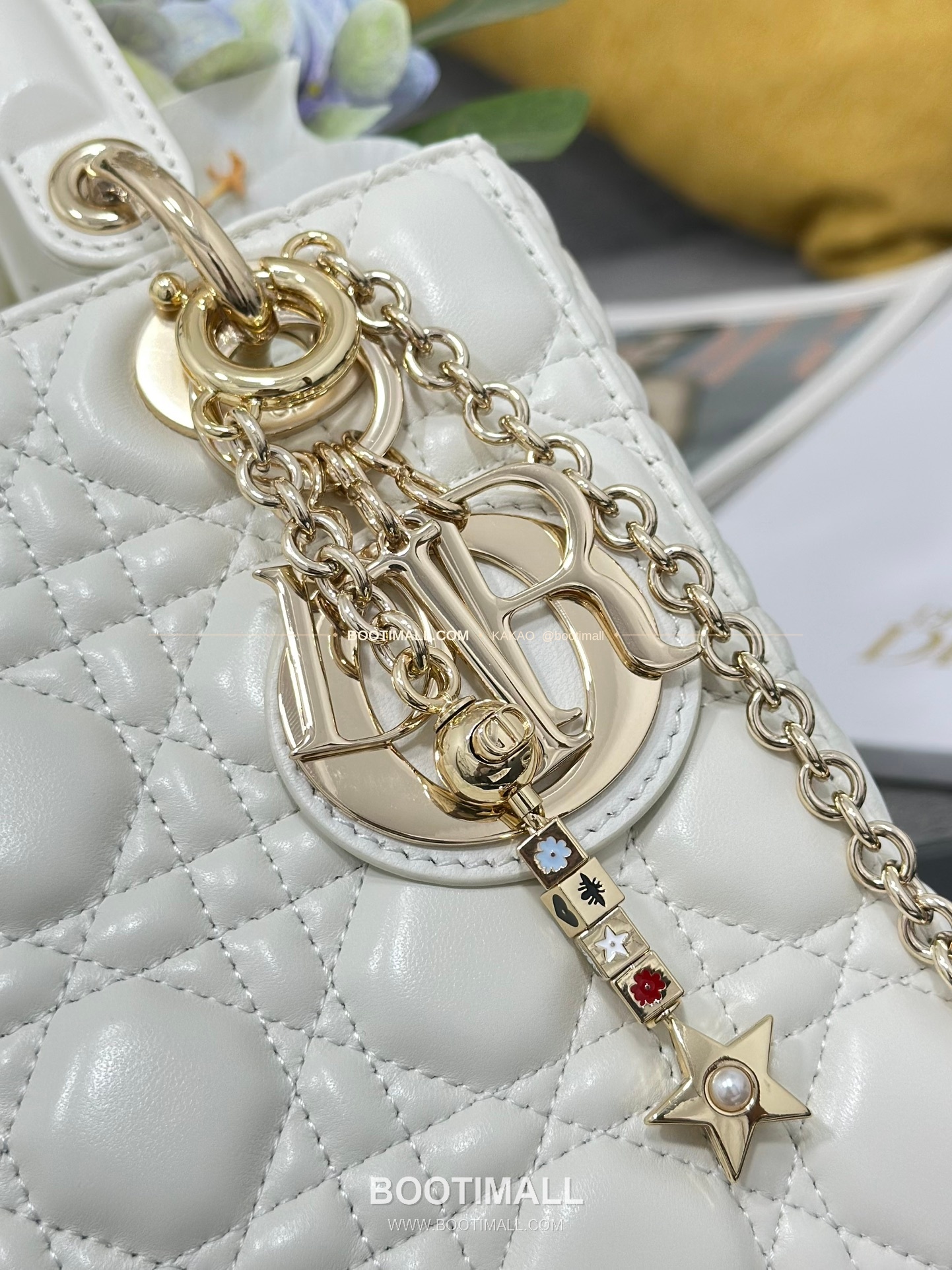 디올 레이디디올 램스킨 카나쥬 블랙 미니 체인 토트백 Dior Lady Dior Lambskin Cannage Black Mini Chain Tote Bag M0638 20cm 6