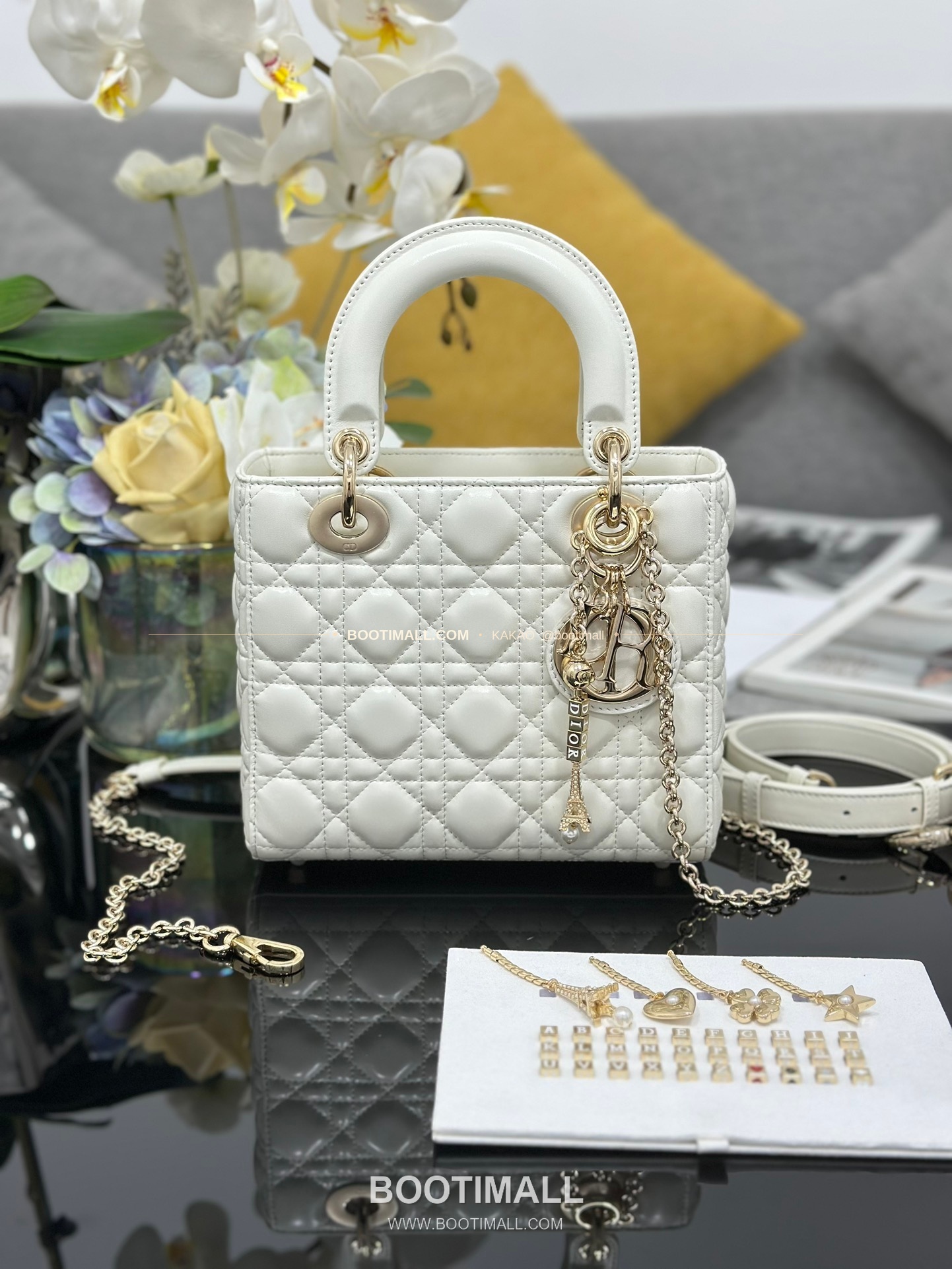 디올 레이디디올 램스킨 카나쥬 블랙 미니 체인 토트백 Dior Lady Dior Lambskin Cannage Black Mini Chain Tote Bag M0638 20cm 8