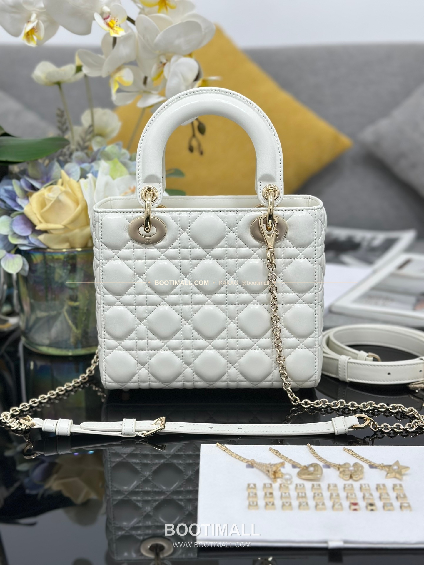 디올 레이디디올 램스킨 카나쥬 블랙 미니 체인 토트백 Dior Lady Dior Lambskin Cannage Black Mini Chain Tote Bag M0638 20cm 9