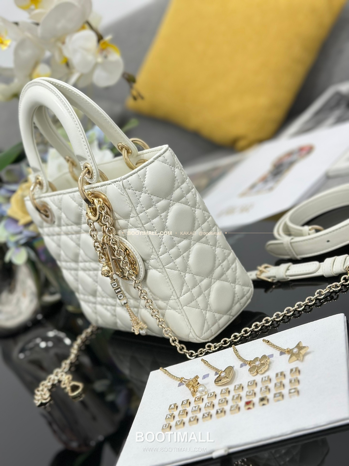 디올 레이디디올 램스킨 카나쥬 블랙 미니 체인 토트백 Dior Lady Dior Lambskin Cannage Black Mini Chain Tote Bag M0638 20cm 10