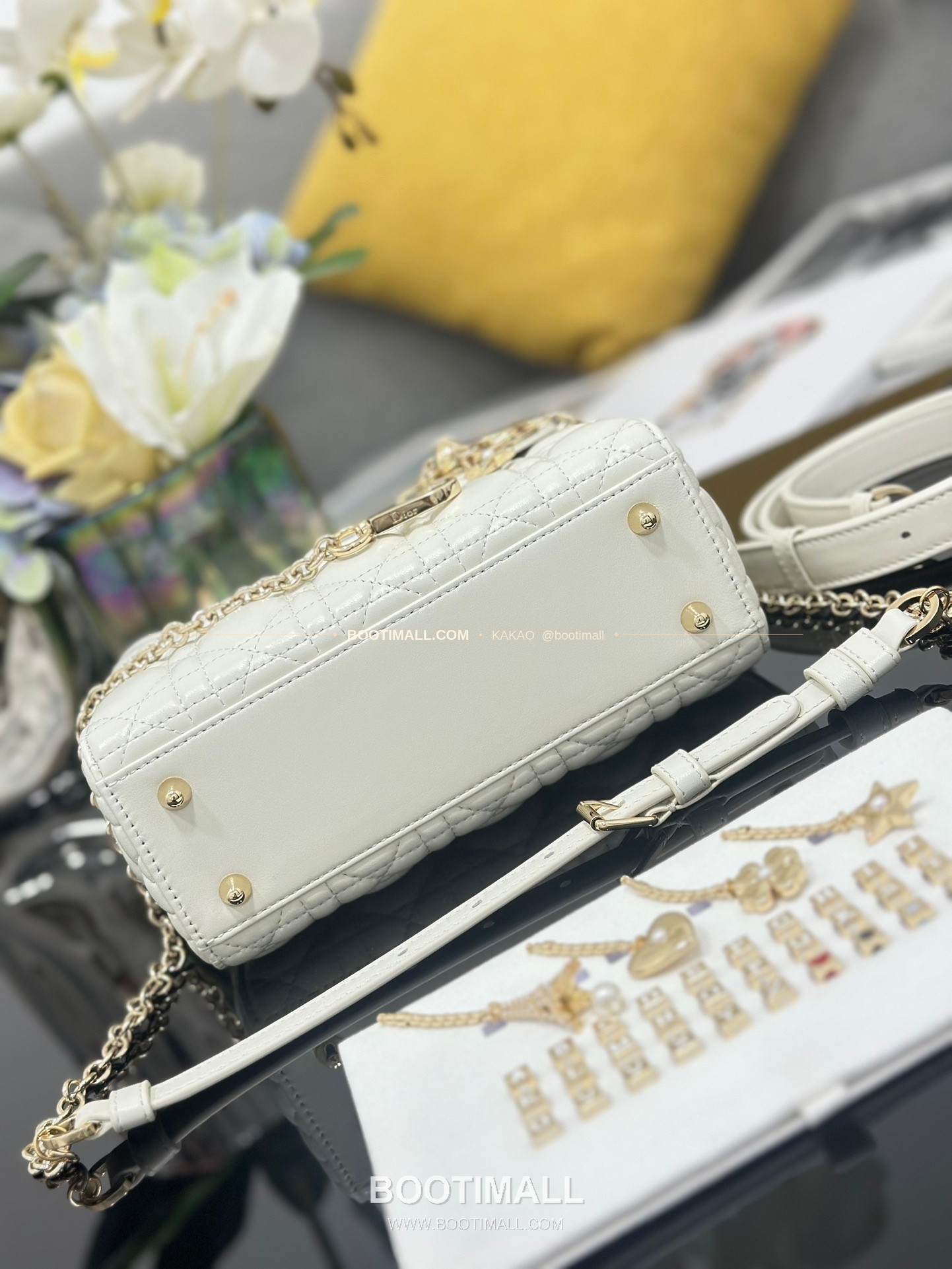 디올 레이디디올 램스킨 카나쥬 블랙 미니 체인 토트백 Dior Lady Dior Lambskin Cannage Black Mini Chain Tote Bag M0638 20cm 11