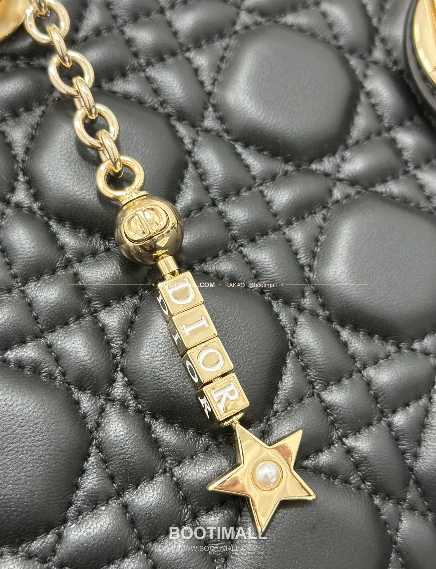 디올 레이디디올 램스킨 카나쥬 블랙 미니 체인 토트백 Dior Lady Dior Lambskin Cannage Black Mini Chain Tote Bag M0638 20cm 3