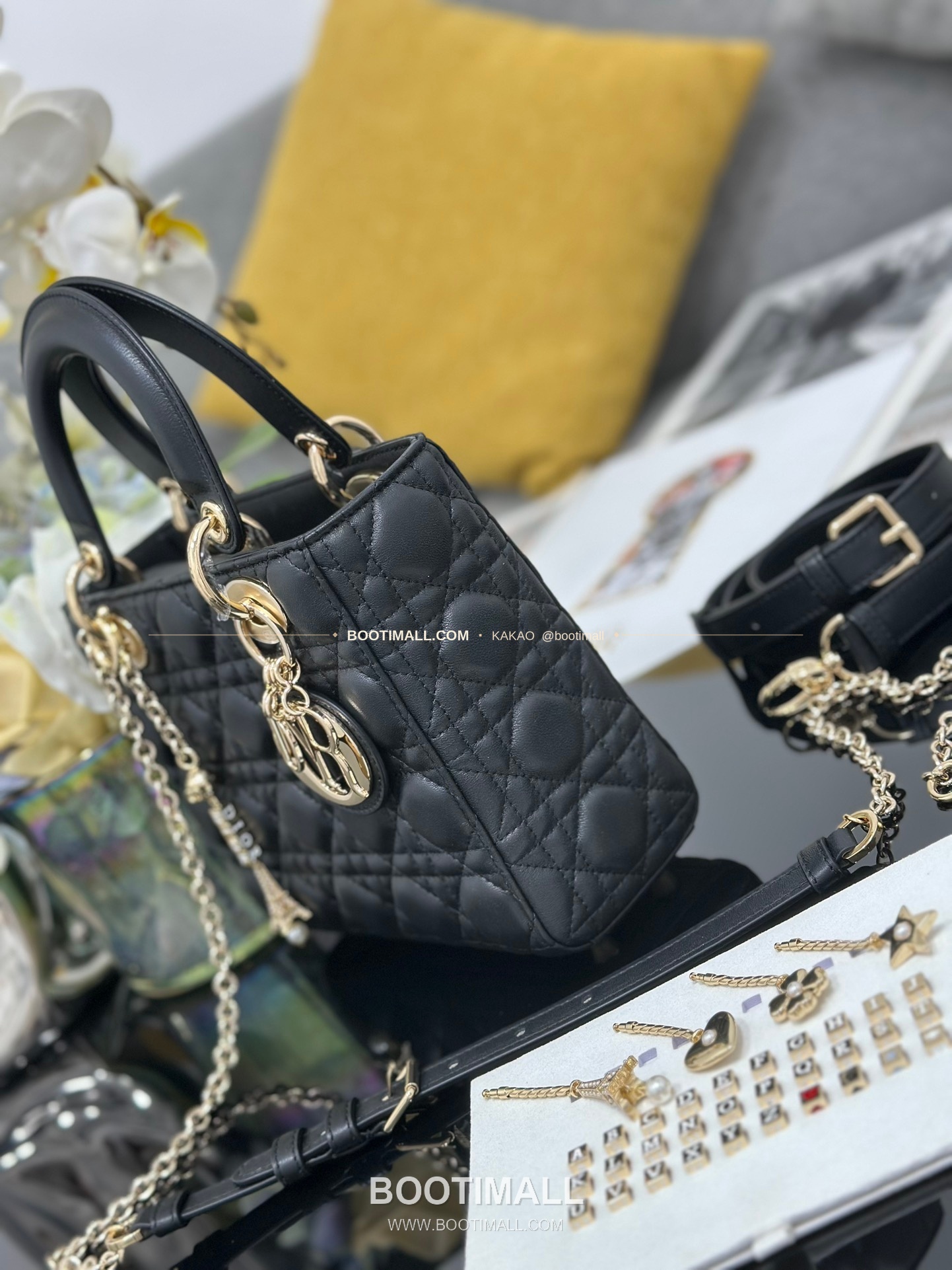 디올 레이디디올 램스킨 카나쥬 블랙 미니 체인 토트백 Dior Lady Dior Lambskin Cannage Black Mini Chain Tote Bag M0638 20cm 11