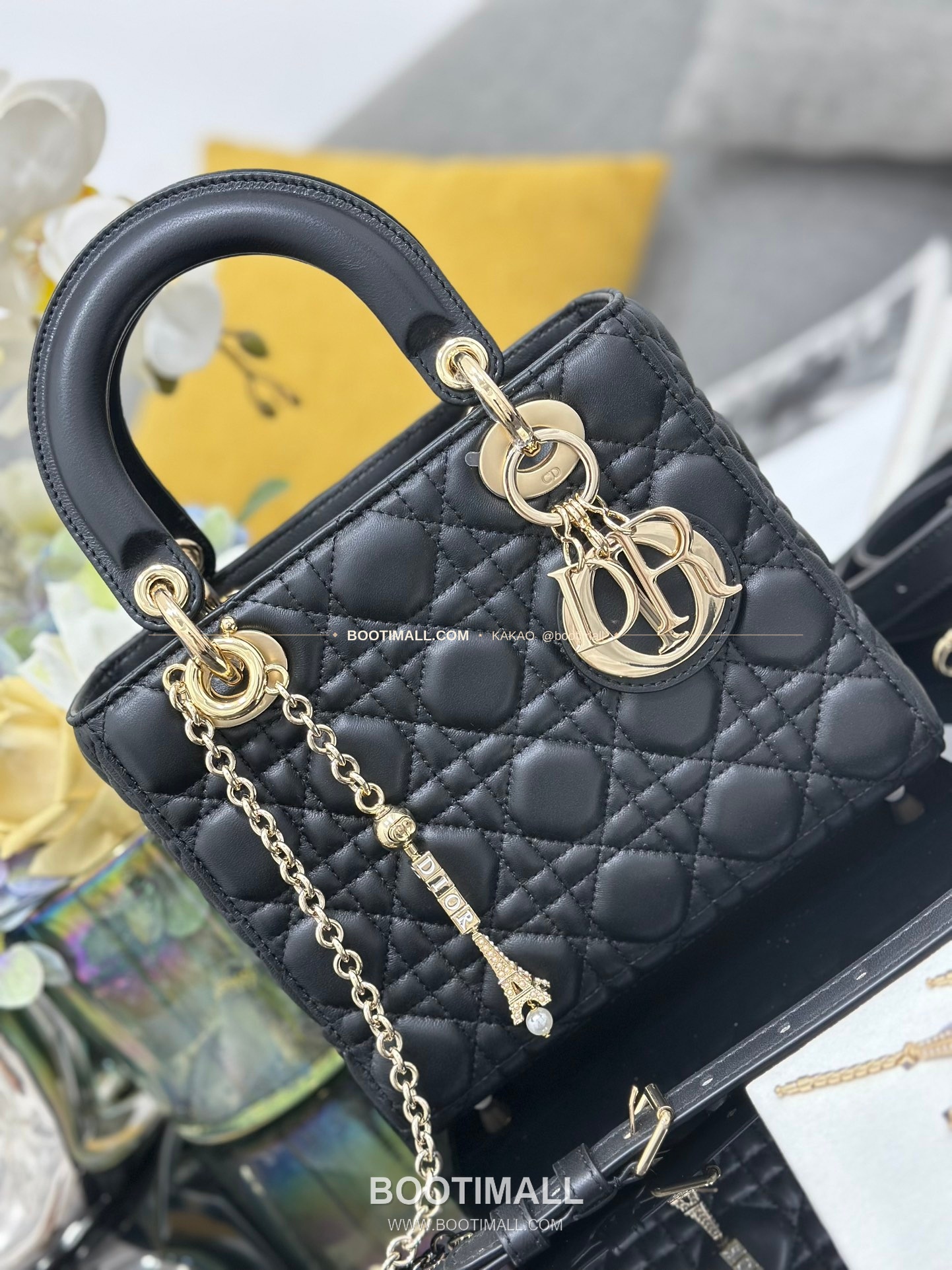 디올 레이디디올 램스킨 카나쥬 블랙 미니 체인 토트백 Dior Lady Dior Lambskin Cannage Black Mini Chain Tote Bag M0638 20cm 13