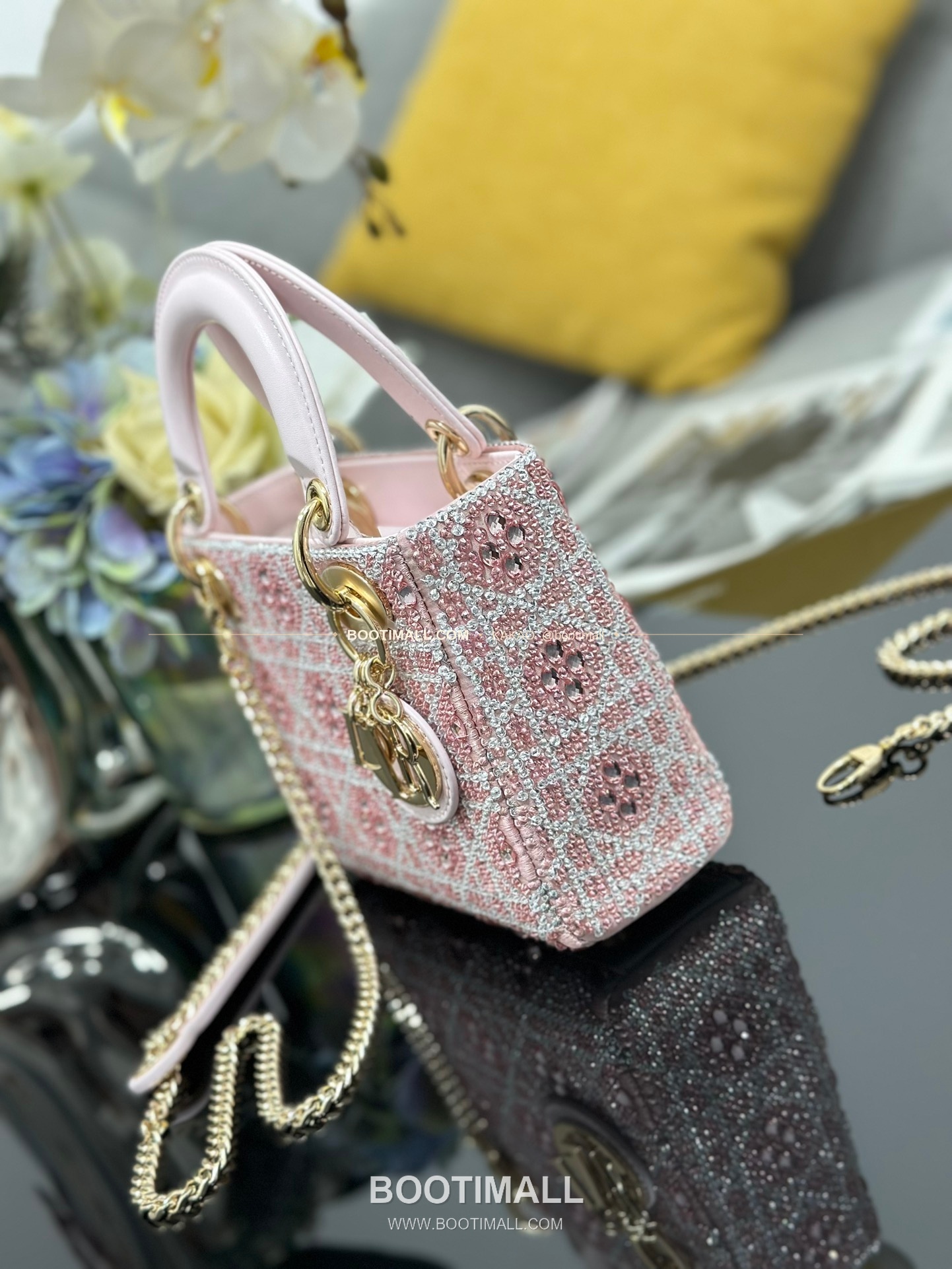 디올 레이디디올 크리스탈자수 패브릭 핑크 미니 토트백 Dior Lady Dior Crystal Embroidery Fabric Pink Mini Tote Bag M0505 17cm 3