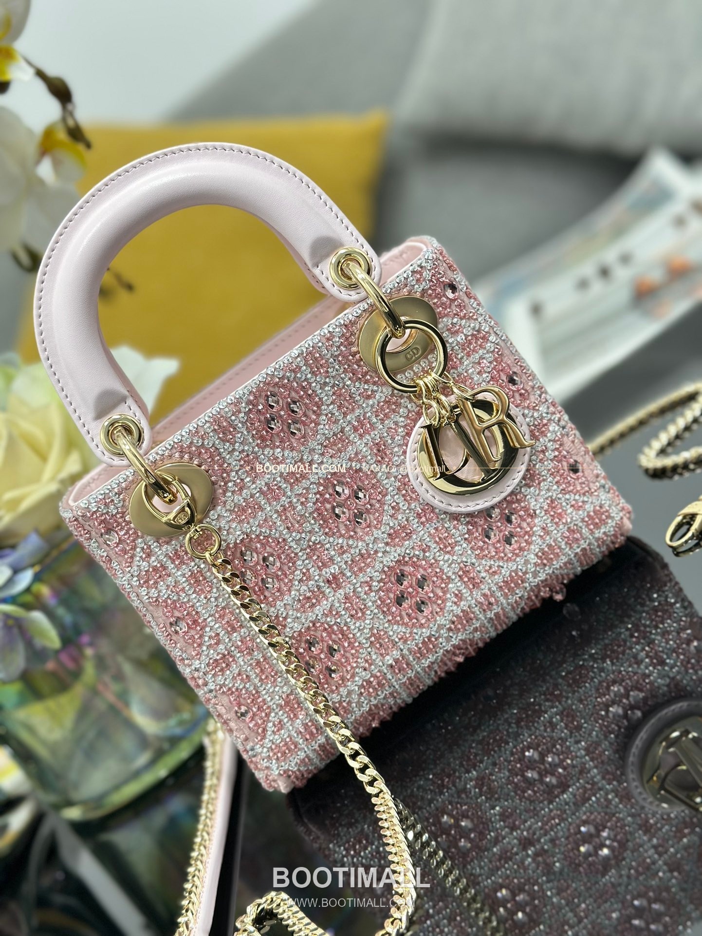 디올 레이디디올 크리스탈자수 패브릭 핑크 미니 토트백 Dior Lady Dior Crystal Embroidery Fabric Pink Mini Tote Bag M0505 17cm 5