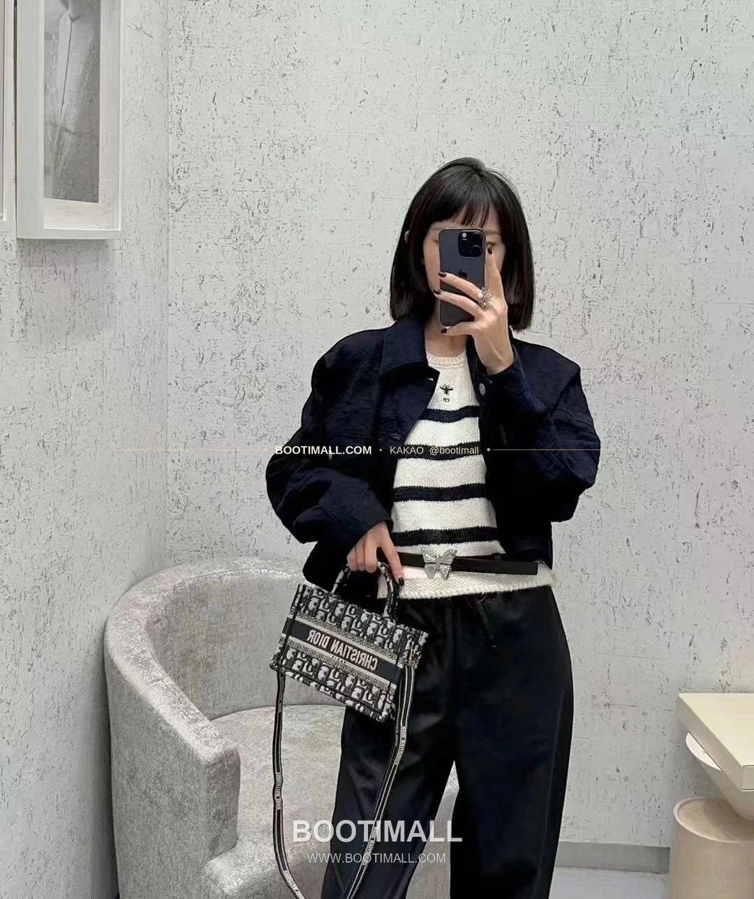 디올 오블리크 자수 캔버스 스몰 토트백 Dior Oblique Embroidered Canvas Small Tote Bag 8002 26cm 5