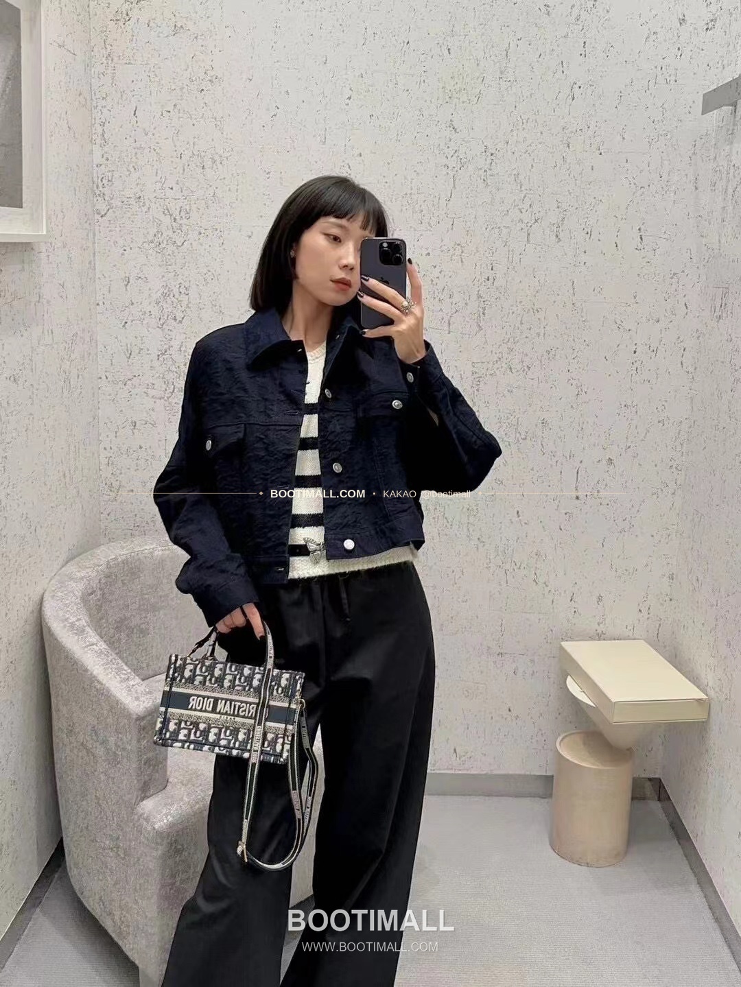 디올 오블리크 자수 캔버스 스몰 토트백 Dior Oblique Embroidered Canvas Small Tote Bag 8002 26cm 6