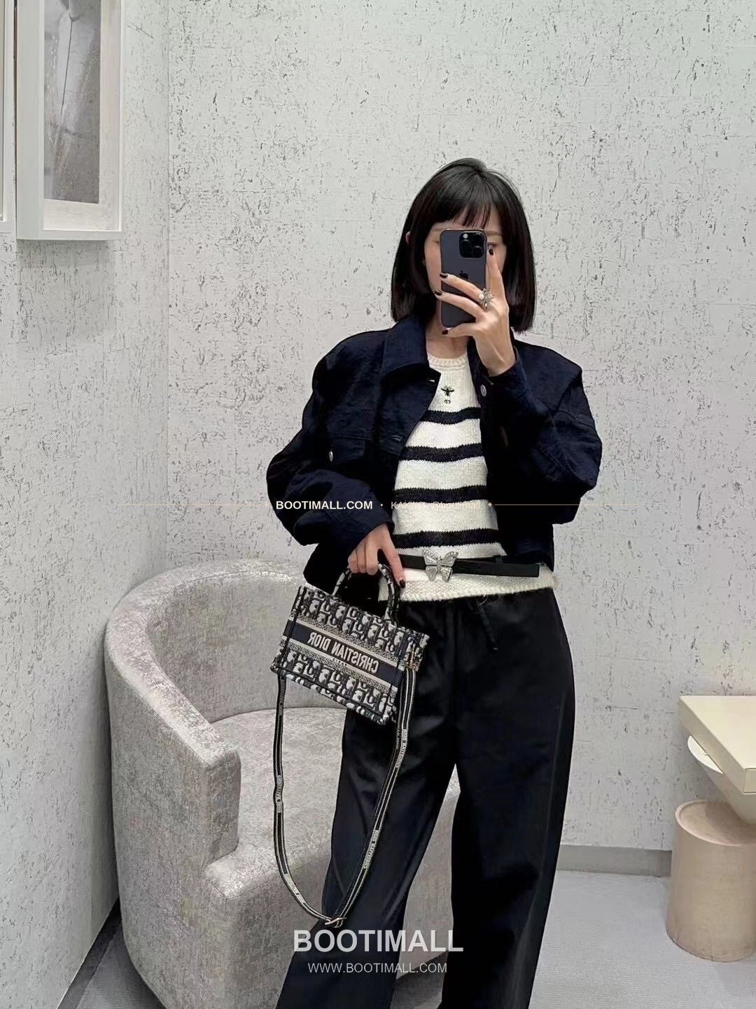 디올 오블리크 자수 캔버스 스몰 토트백 Dior Oblique Embroidered Canvas Small Tote Bag 8002 26cm 7