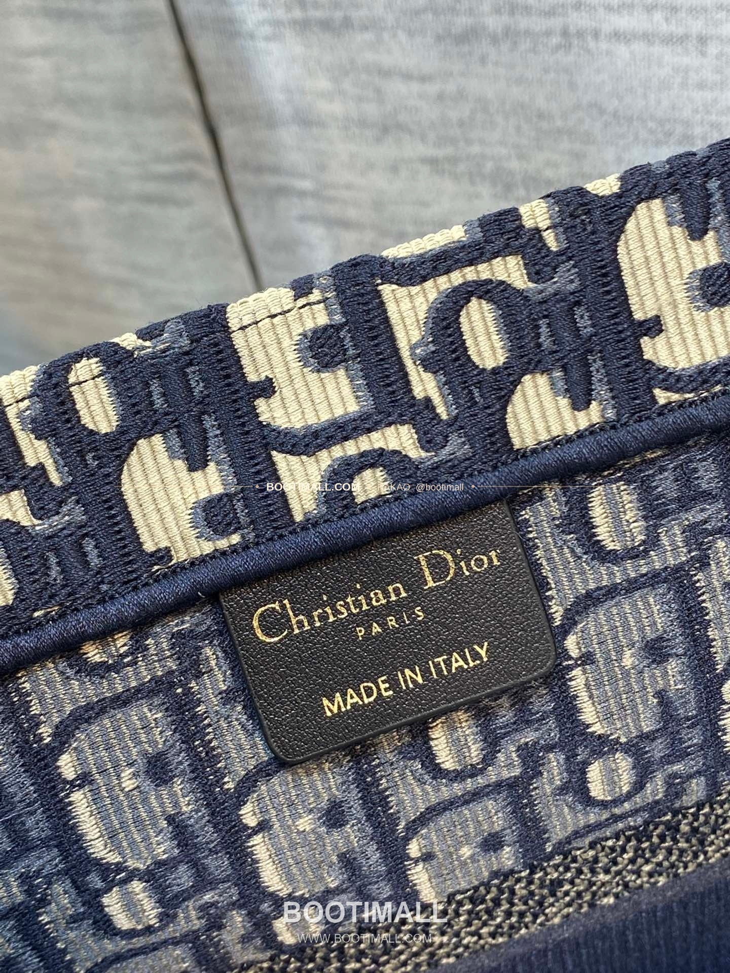 디올 오블리크 자수 캔버스 블루 미디엄 토트백 Dior Oblique Embroidered Canvas Blue Medium Tote Bag 8001 36cm 9