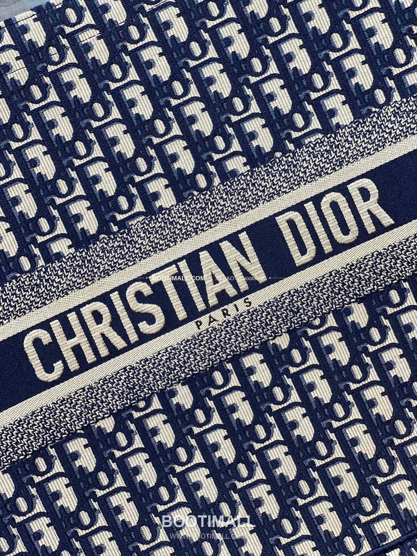 디올 오블리크 자수 캔버스 블루 라지 토트백 Dior Oblique Embroidered Canvas Blue Large Tote Bag 8001 42cm 2