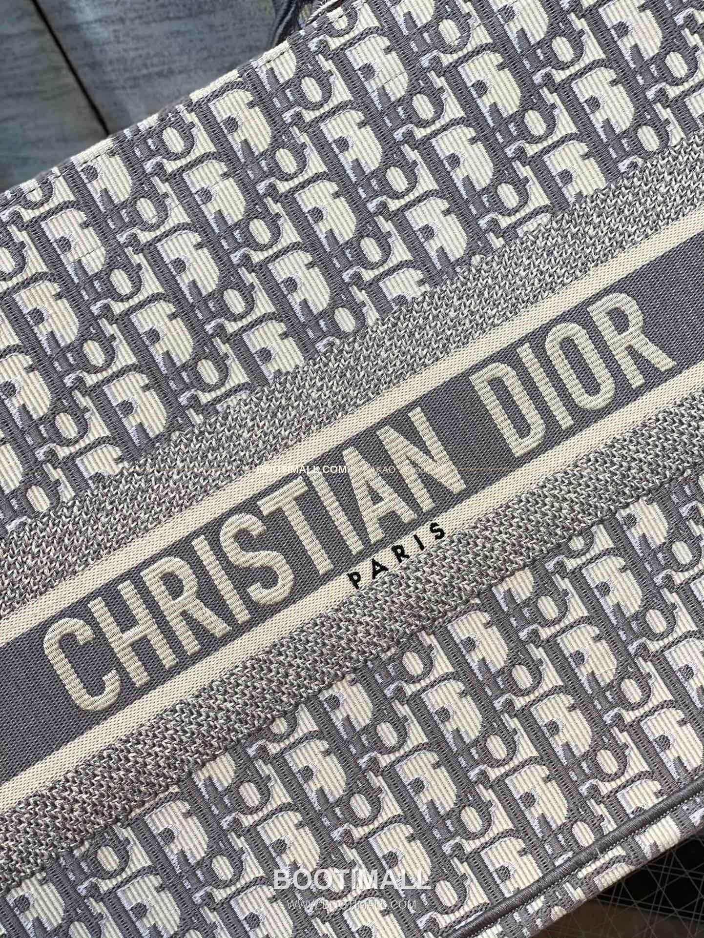 디올 오블리크 자수 캔버스 블루 미디엄 토트백 Dior Oblique Embroidered Canvas Blue Medium Tote Bag 8001 36cm 2