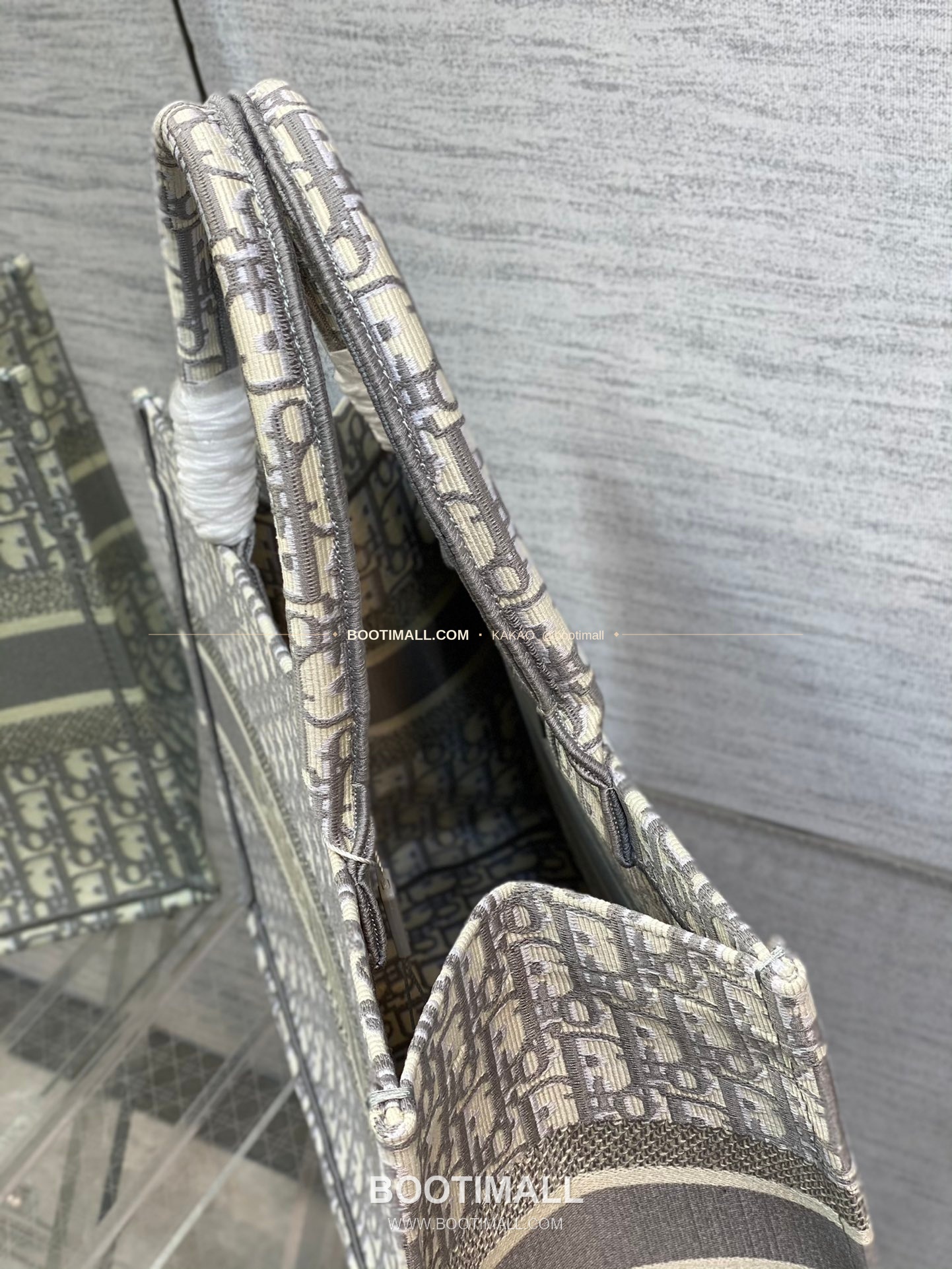 디올 오블리크 자수 캔버스 블루 미디엄 토트백 Dior Oblique Embroidered Canvas Blue Medium Tote Bag 8001 36cm 5