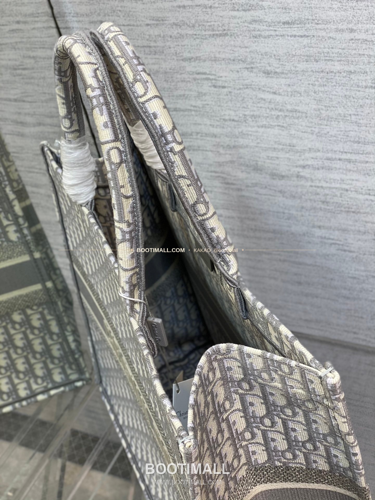 디올 오블리크 자수 캔버스 블루 라지 토트백 Dior Oblique Embroidered Canvas Blue Large Tote Bag 8001 42cm 5