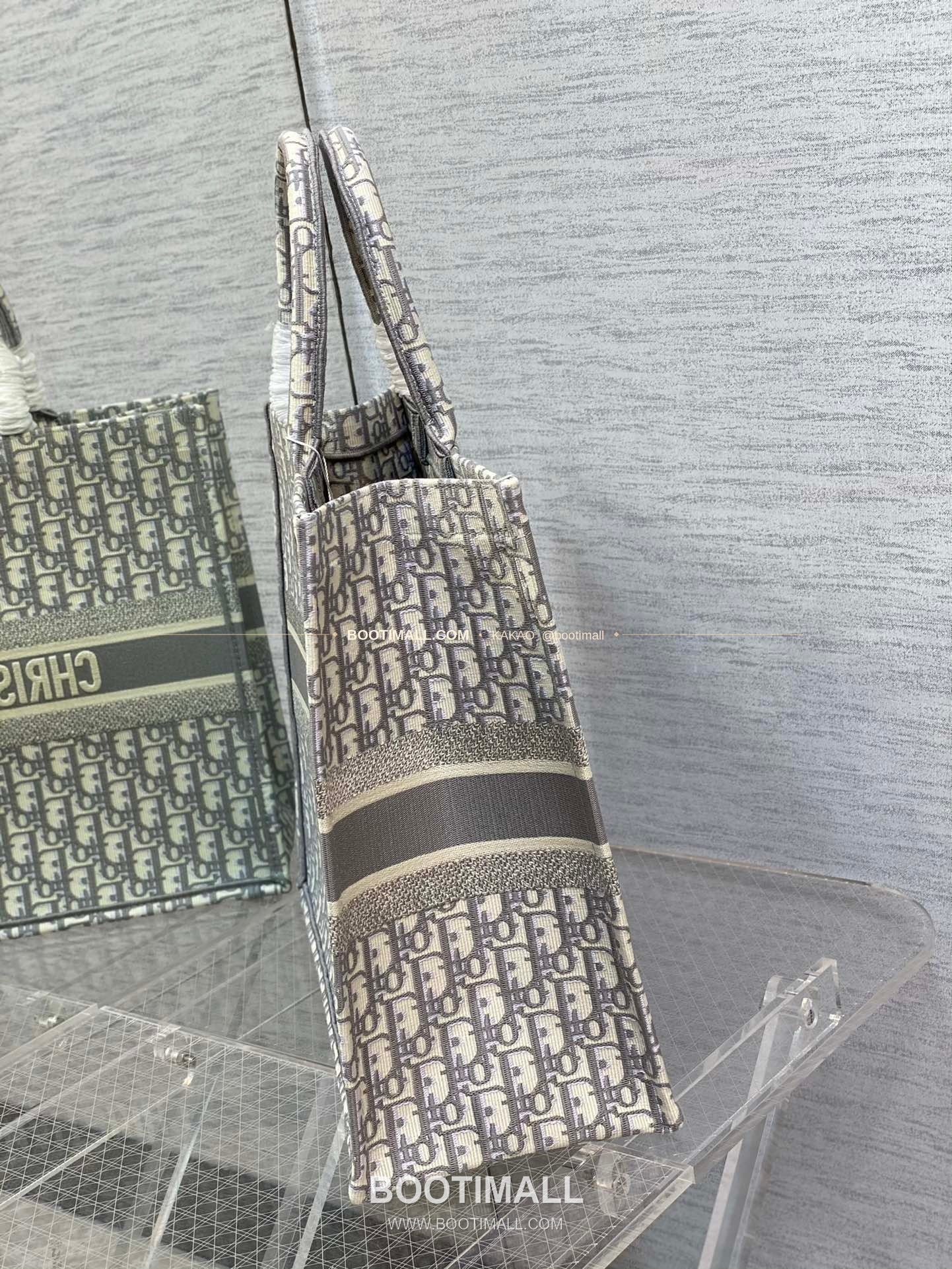 디올 오블리크 자수 캔버스 블루 라지 토트백 Dior Oblique Embroidered Canvas Blue Large Tote Bag 8001 42cm 6