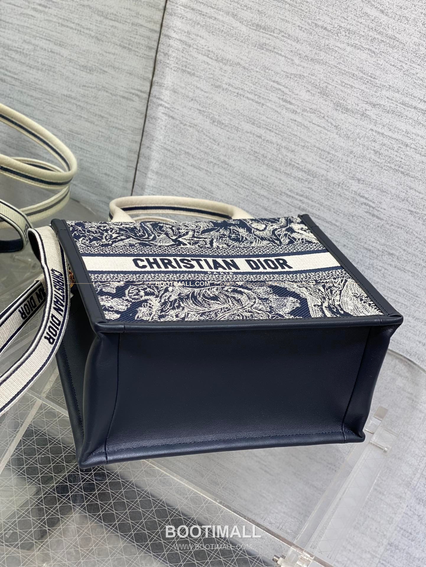 디올 오블리크 자수 캔버스 스트랩 스몰 토트백 Dior Oblique Embroidered Canvas Strap Small Tote Bag 26cm 7