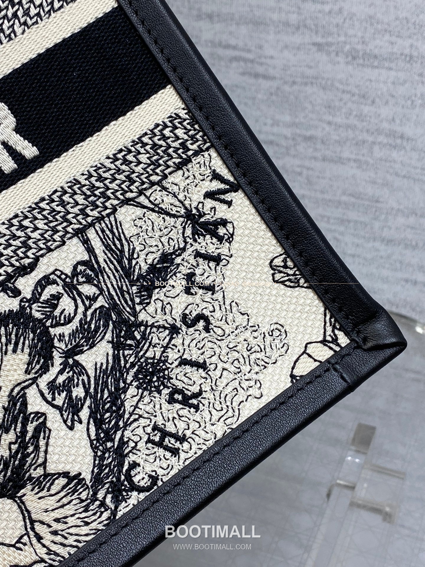 디올 오블리크 자수 캔버스 스트랩 스몰 토트백 Dior Oblique Embroidered Canvas Strap Small Tote Bag 26cm 3