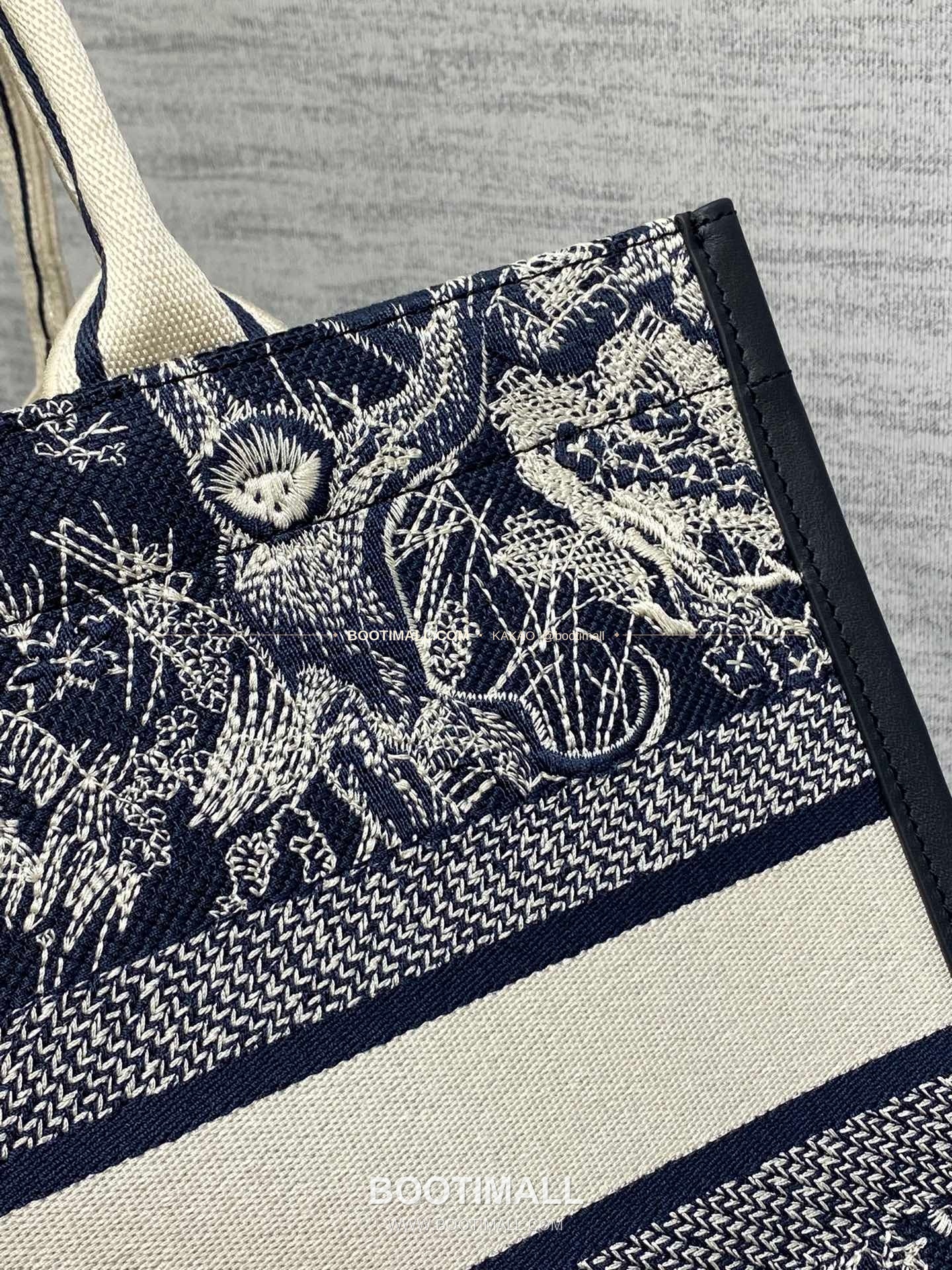 디올 오블리크 자수 캔버스 스트랩 미디엄 토트백 Dior Oblique Embroidered Canvas Strap Medium Tote Bag 36cm 5