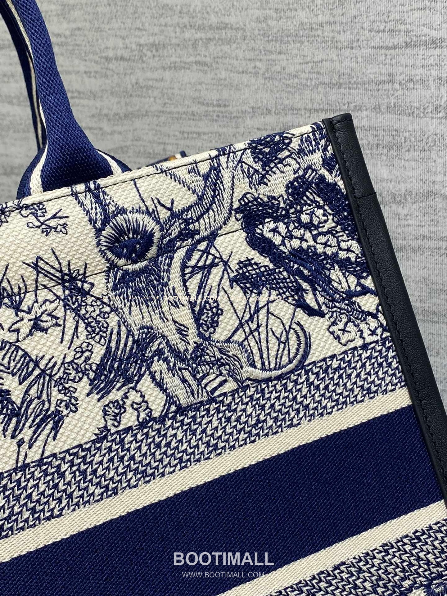 디올 오블리크 자수 캔버스 스트랩 미디엄 토트백 Dior Oblique Embroidered Canvas Strap Medium Tote Bag 36cm 13