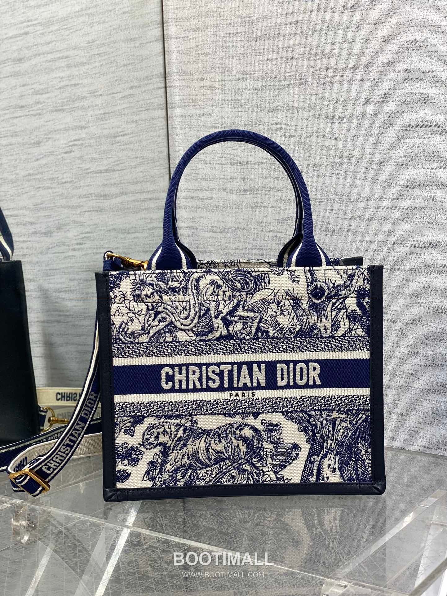디올 오블리크 자수 캔버스 스트랩 스몰 토트백 Dior Oblique Embroidered Canvas Strap Small Tote Bag 26cm 1