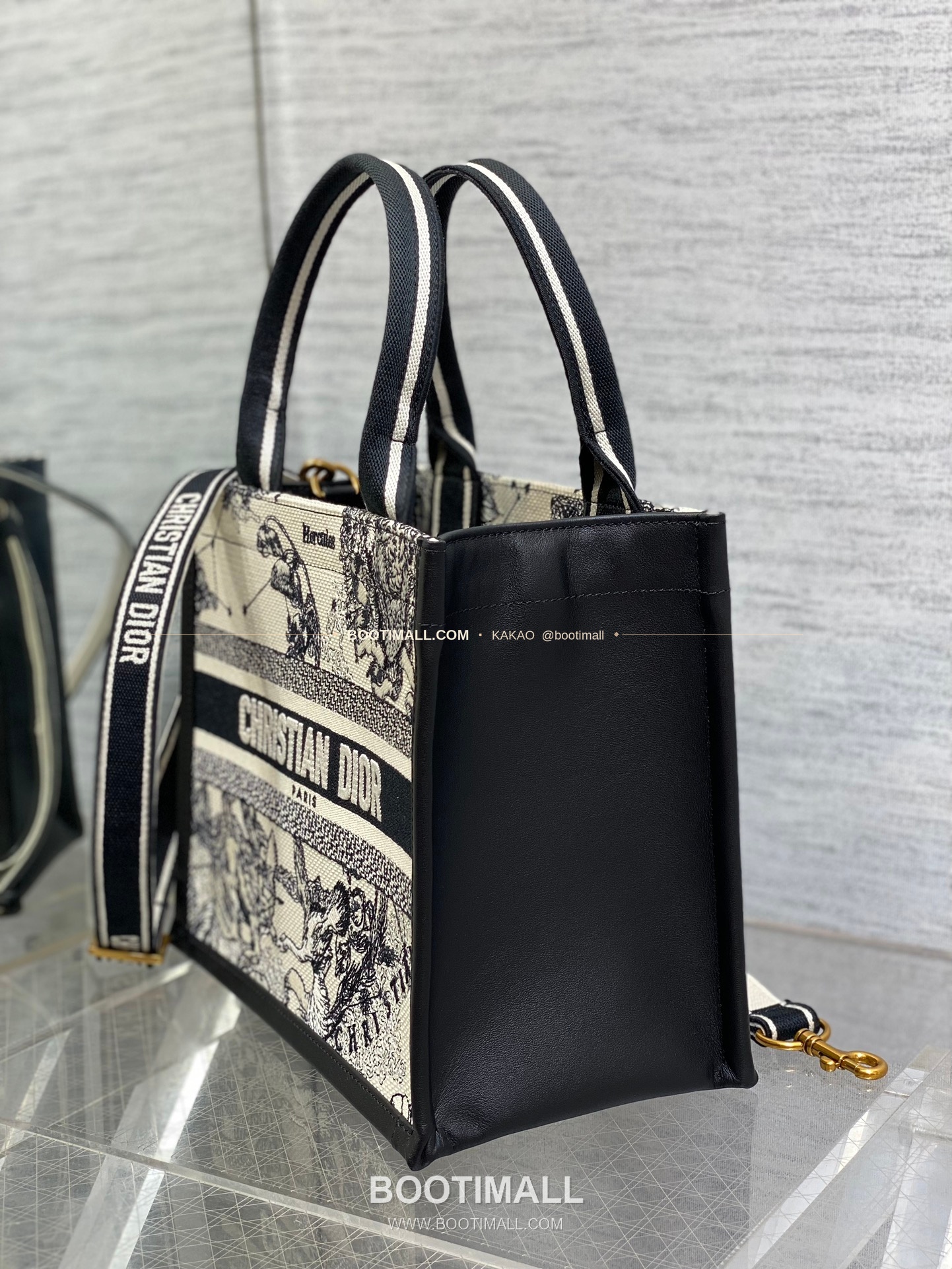 디올 오블리크 자수 캔버스 스트랩 스몰 토트백 Dior Oblique Embroidered Canvas Strap Small Tote Bag 26cm 6