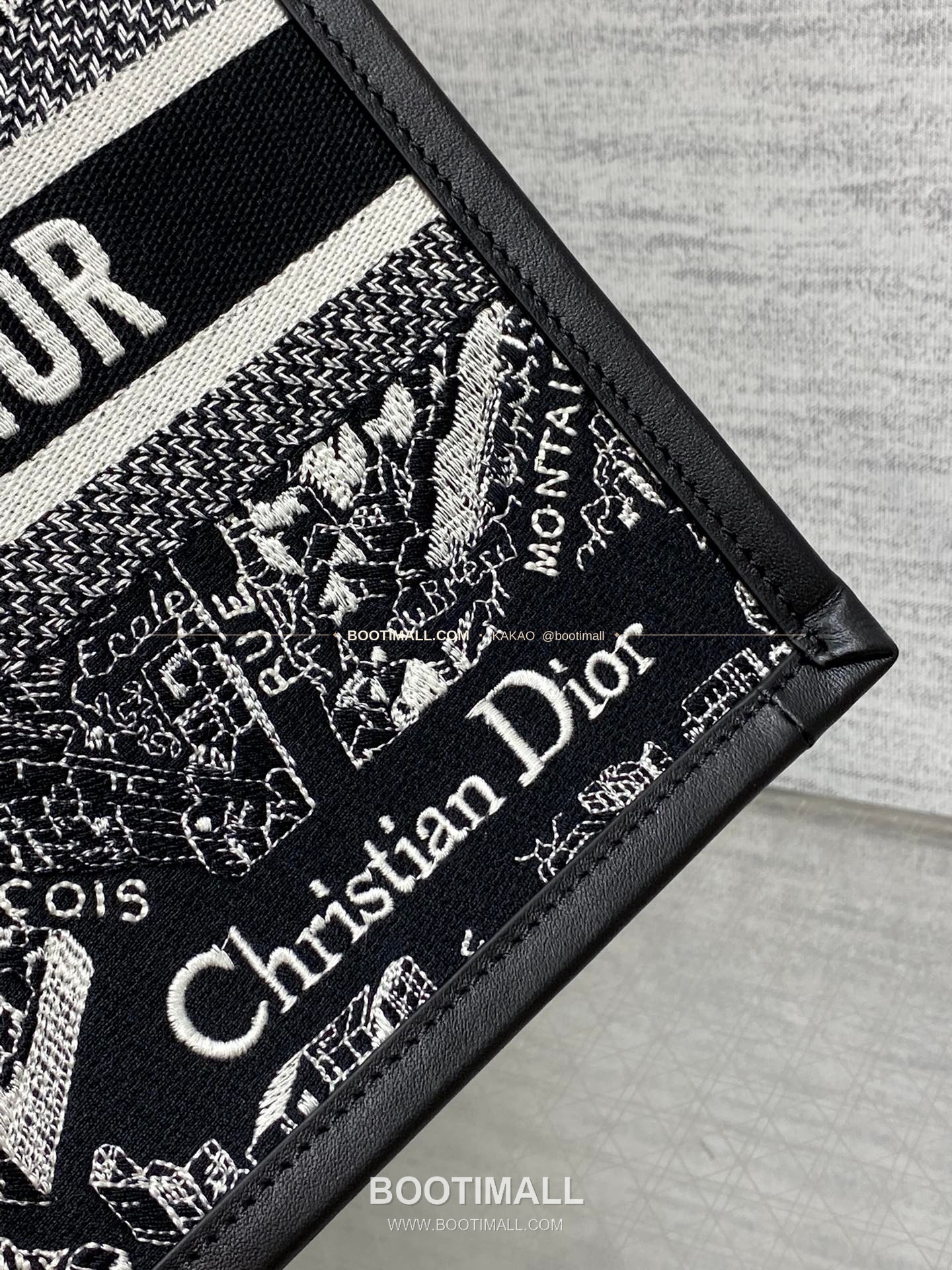 디올 오블리크 자수 캔버스 스트랩 스몰 토트백 Dior Oblique Embroidered Canvas Strap Small Tote Bag 26cm 3