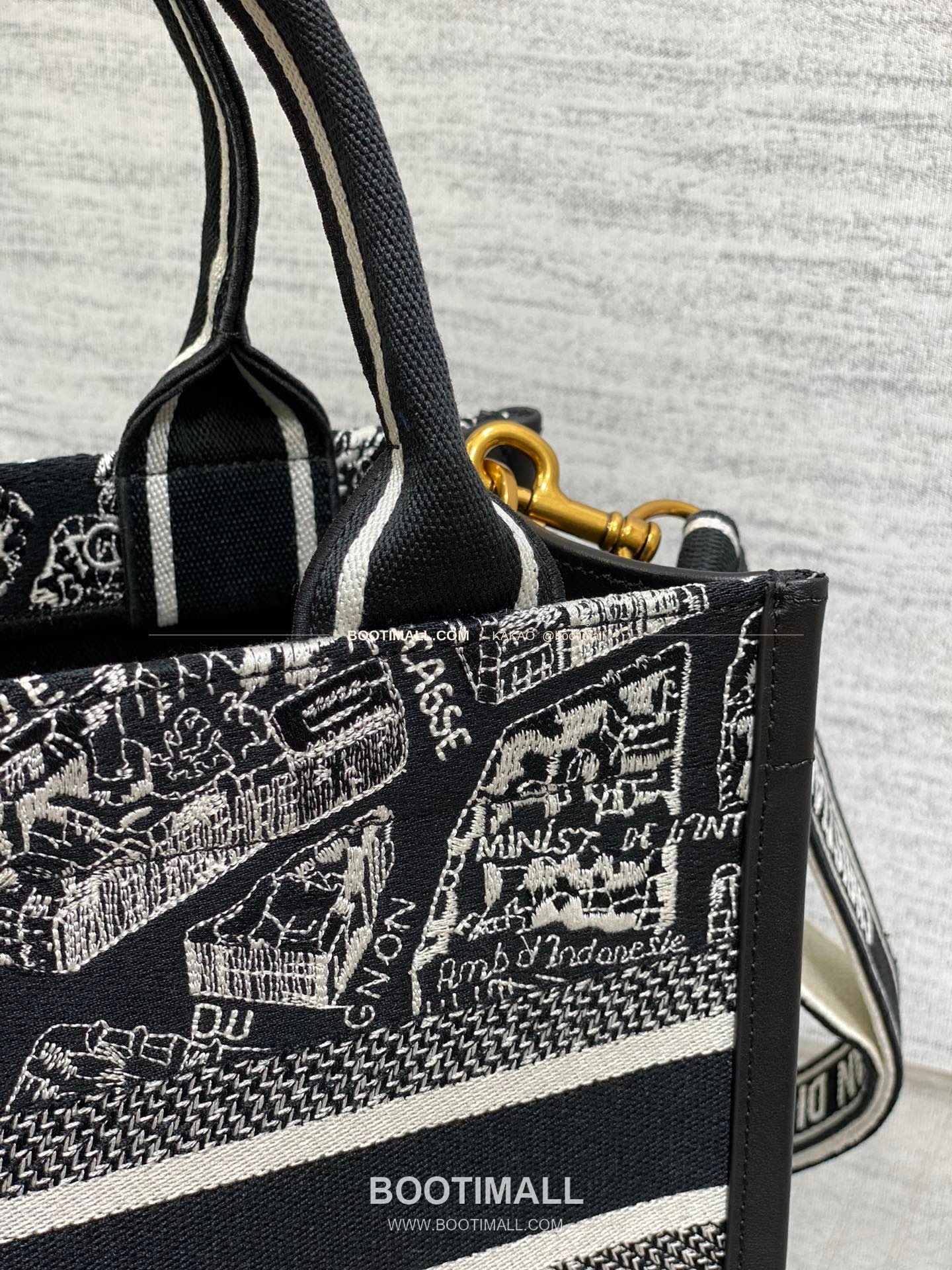 디올 오블리크 자수 캔버스 스트랩 스몰 토트백 Dior Oblique Embroidered Canvas Strap Small Tote Bag 26cm 5