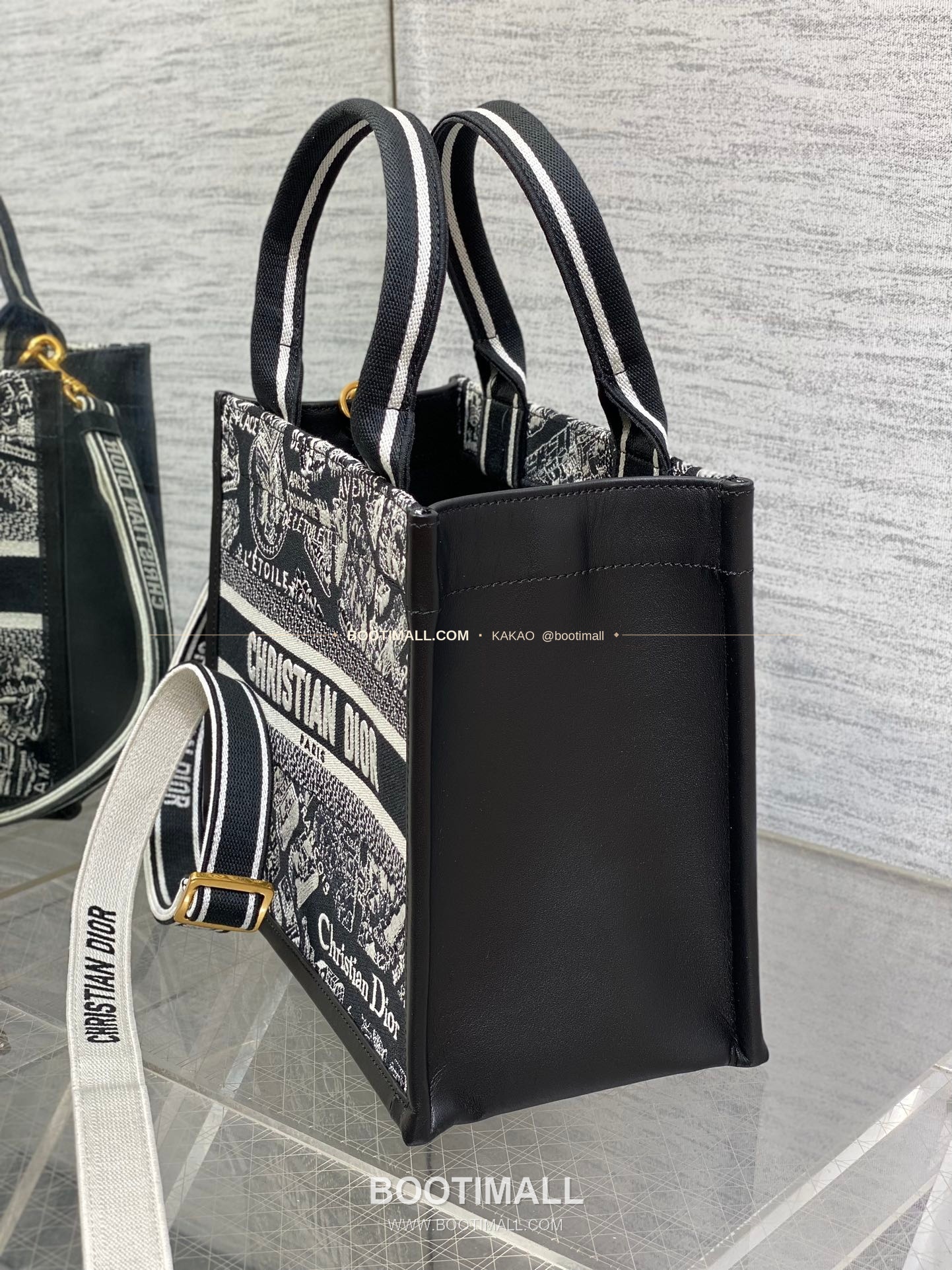 디올 오블리크 자수 캔버스 스트랩 스몰 토트백 Dior Oblique Embroidered Canvas Strap Small Tote Bag 26cm 6