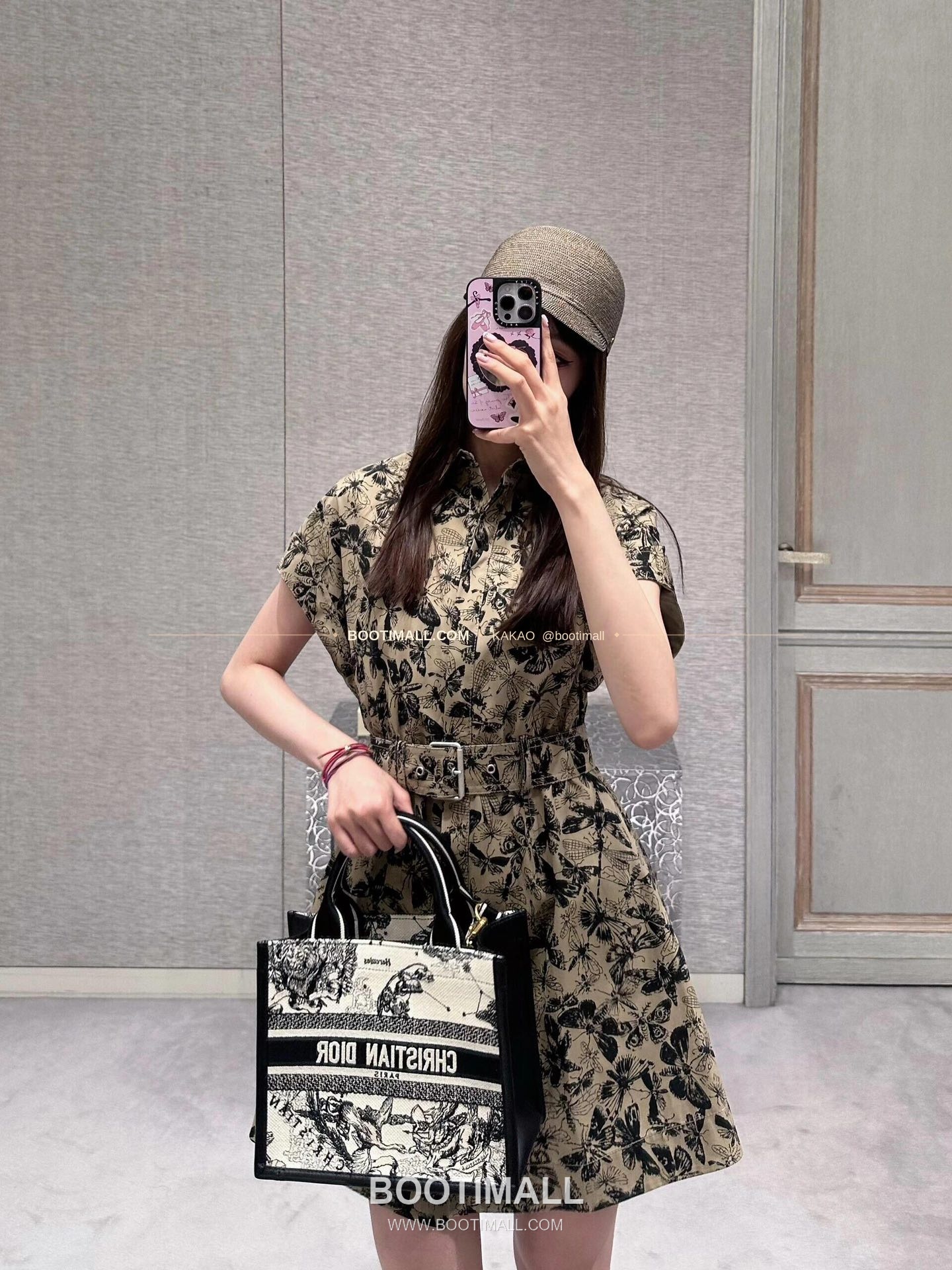 디올 오블리크 자수 캔버스 스트랩 미디엄 토트백 Dior Oblique Embroidered Canvas Strap Medium Tote Bag 36cm 1