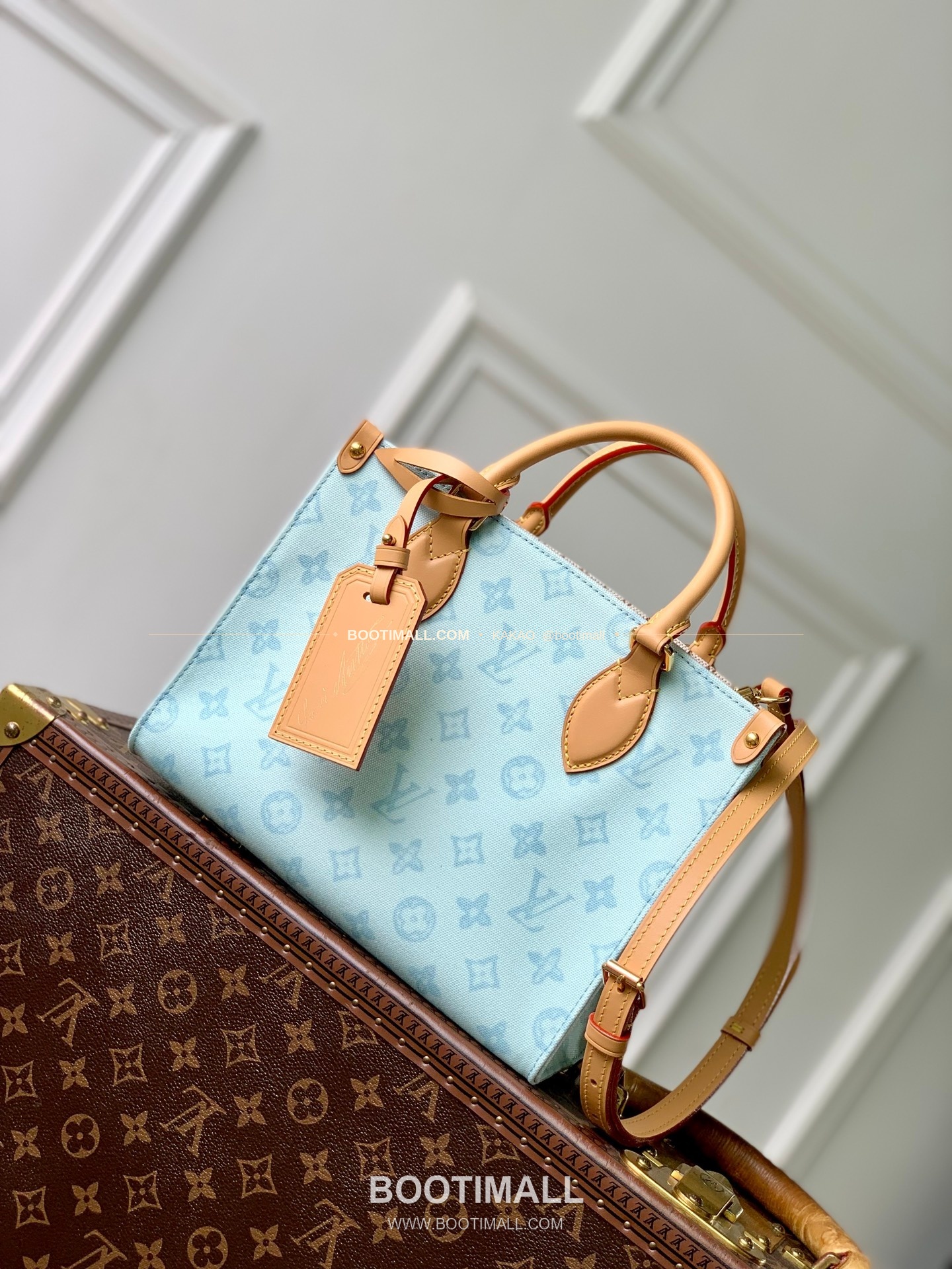 루이비통 온더고 스몰 모노그램 블루 토트백 Louis Vuitton OnTheGo Small Monogram Bleu Tote Bag M28289 25cm 1