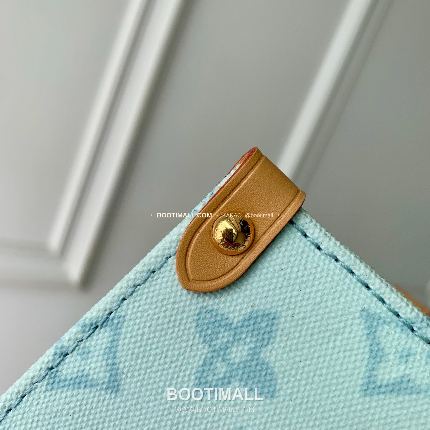 루이비통 온더고 스몰 모노그램 블루 토트백 Louis Vuitton OnTheGo Small Monogram Bleu Tote Bag M28289 25cm 7
