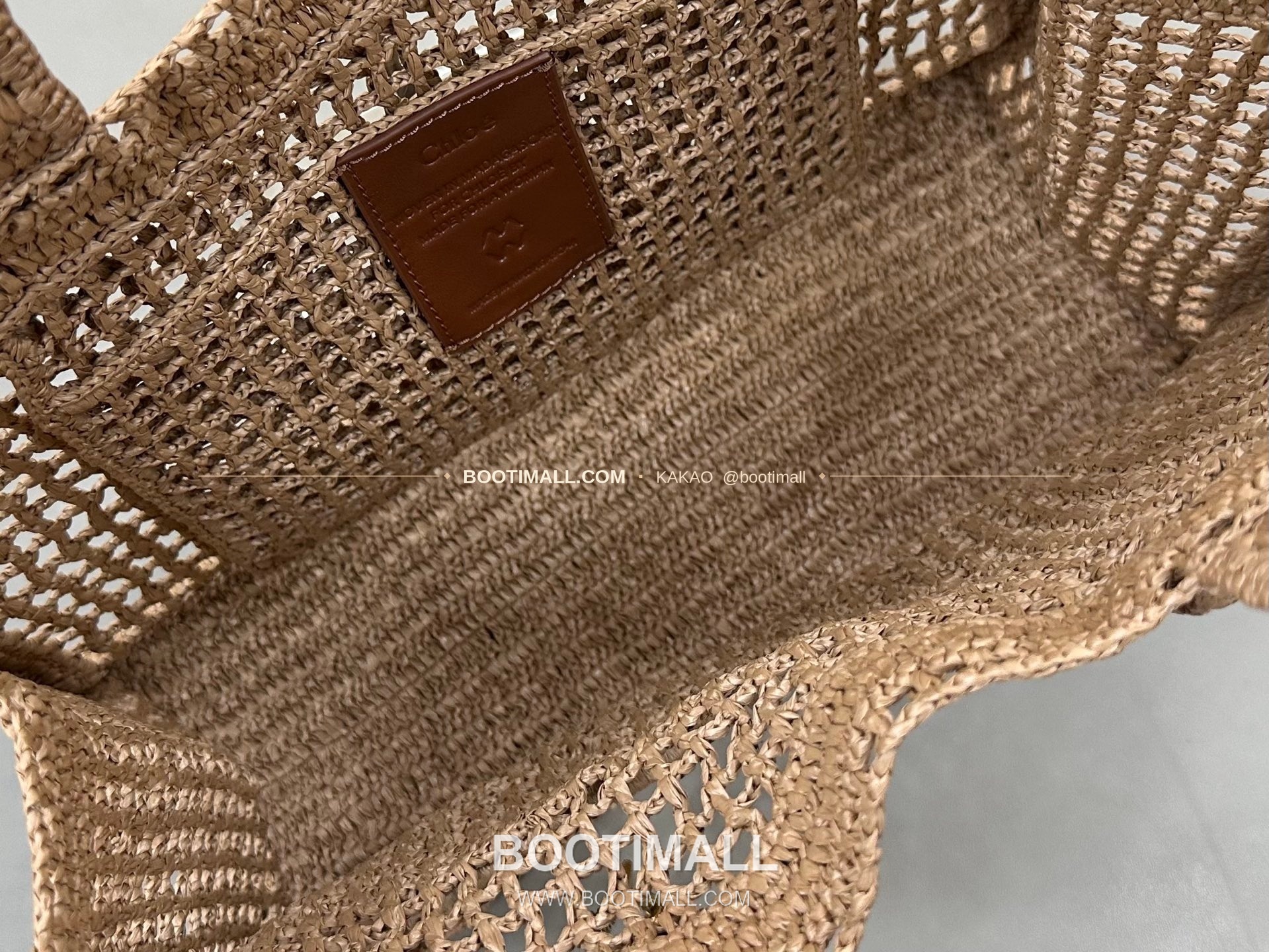 끌로에 2026SS 라피아 위빙 로고자수 바나나 토트백 Chloe 2026 SS Raffia Woven Logo Embroidery Banana Tote Bag 1666 37cm 12