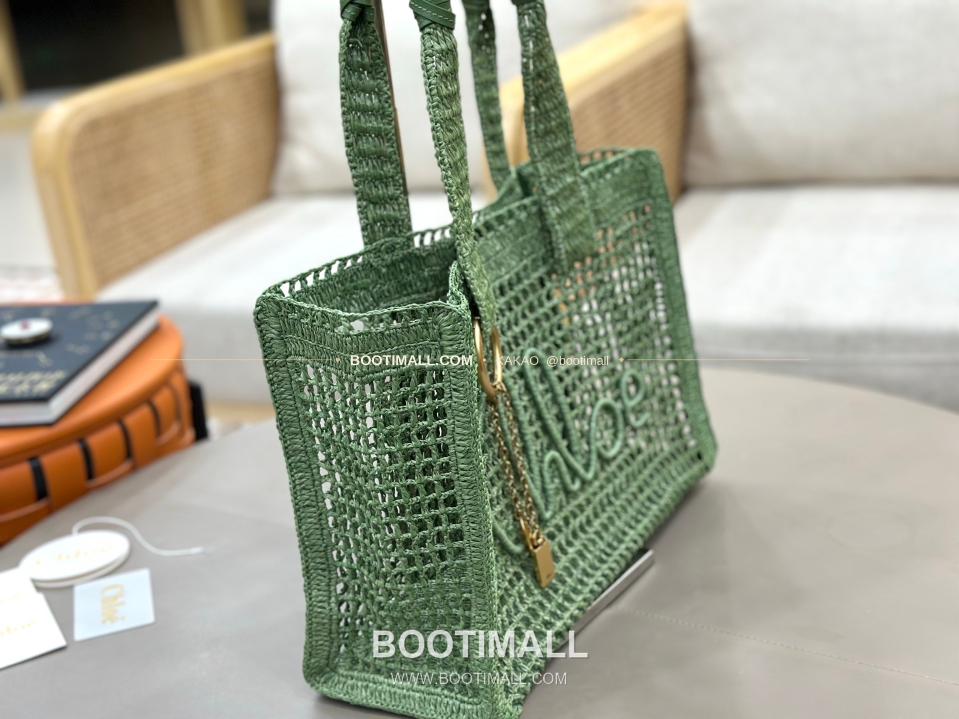 끌로에 2026SS 라피아 위빙 로고자수 바나나 토트백 Chloe 2026 SS Raffia Woven Logo Embroidery Banana Tote Bag 1666 37cm 3
