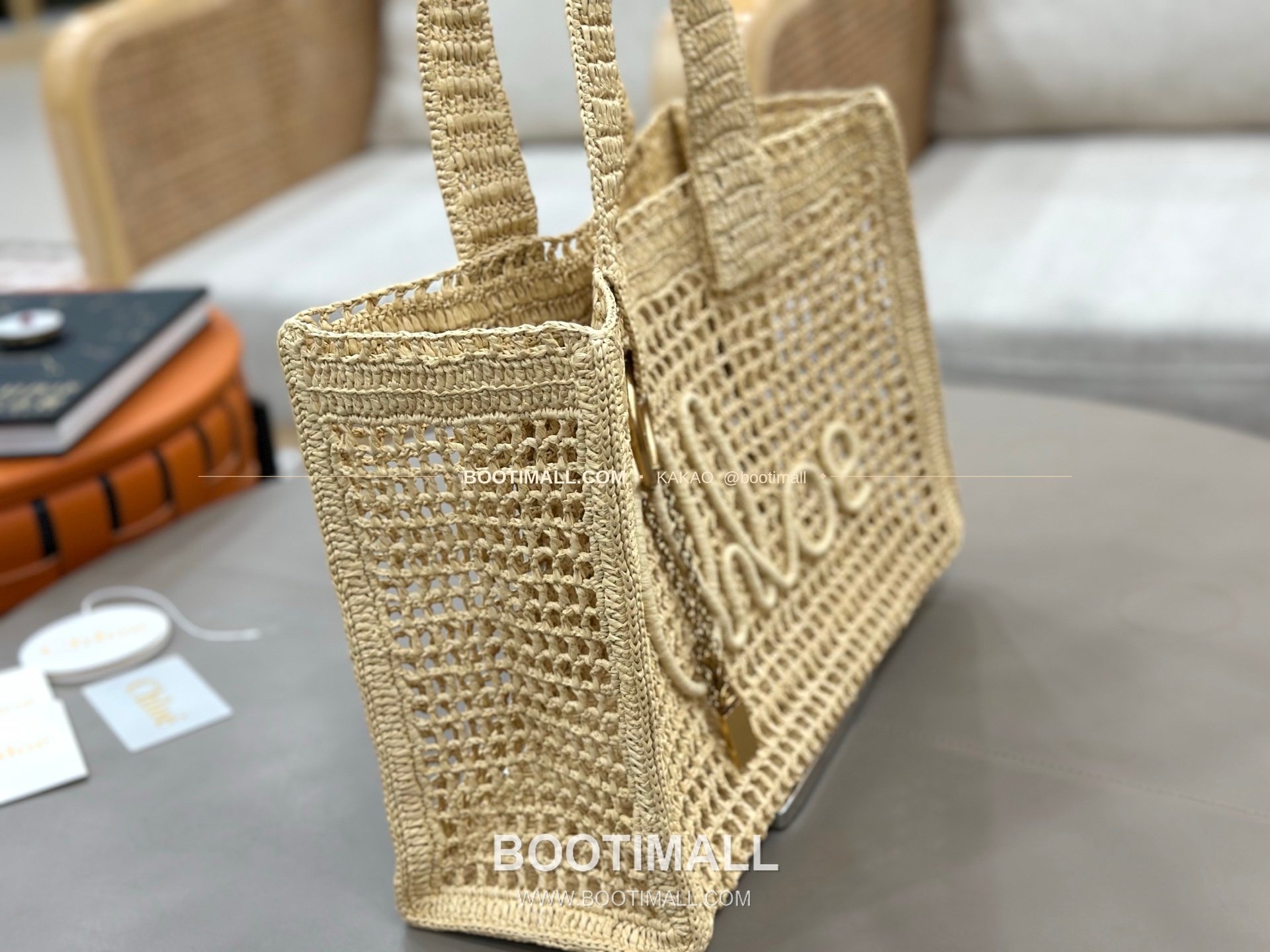 끌로에 2026SS 라피아 위빙 로고자수 바나나 토트백 Chloe 2026 SS Raffia Woven Logo Embroidery Banana Tote Bag 1666 37cm 3