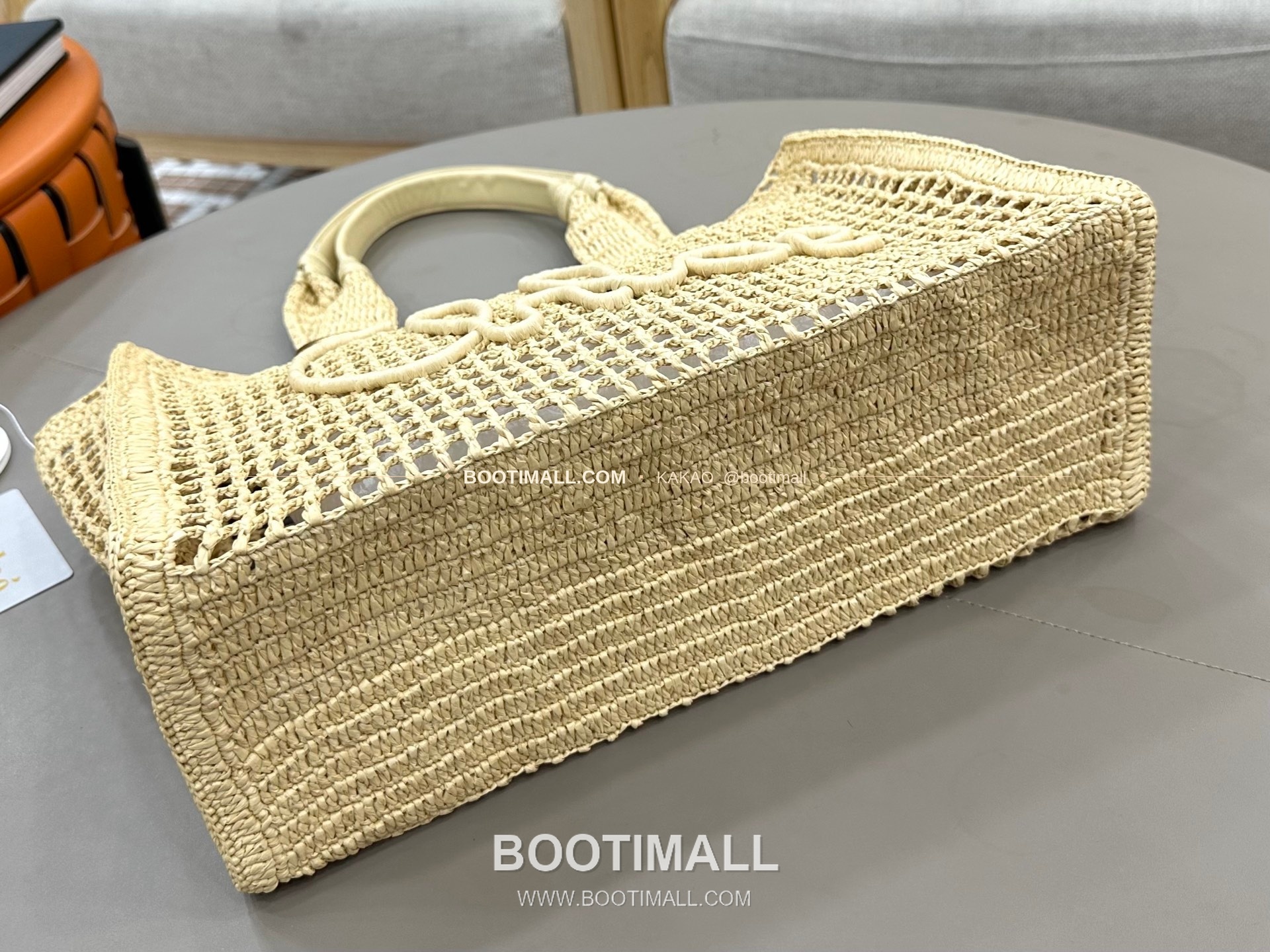끌로에 2026SS 라피아 위빙 로고자수 바나나 토트백 Chloe 2026 SS Raffia Woven Logo Embroidery Banana Tote Bag 1666 37cm 6