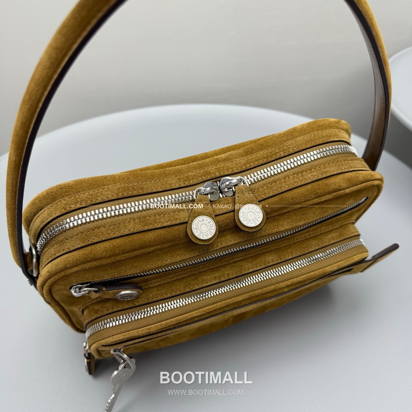 아크네스튜디오 매트 블루 카메라 크로스백 Acne Studios Matte Blue Camera Crossbody Bag 95234 26cm 6