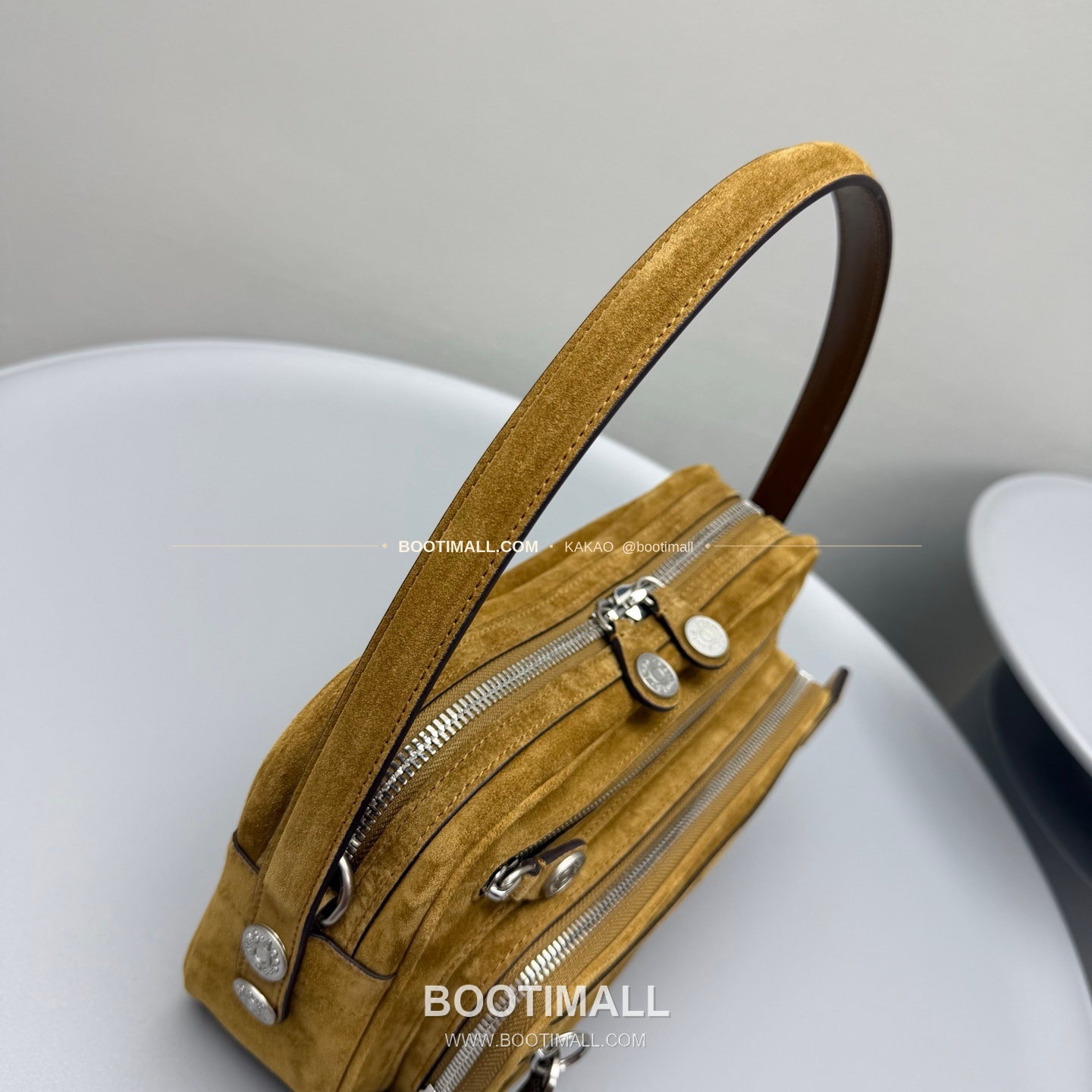 아크네스튜디오 매트 블루 카메라 크로스백 Acne Studios Matte Blue Camera Crossbody Bag 95234 26cm 7