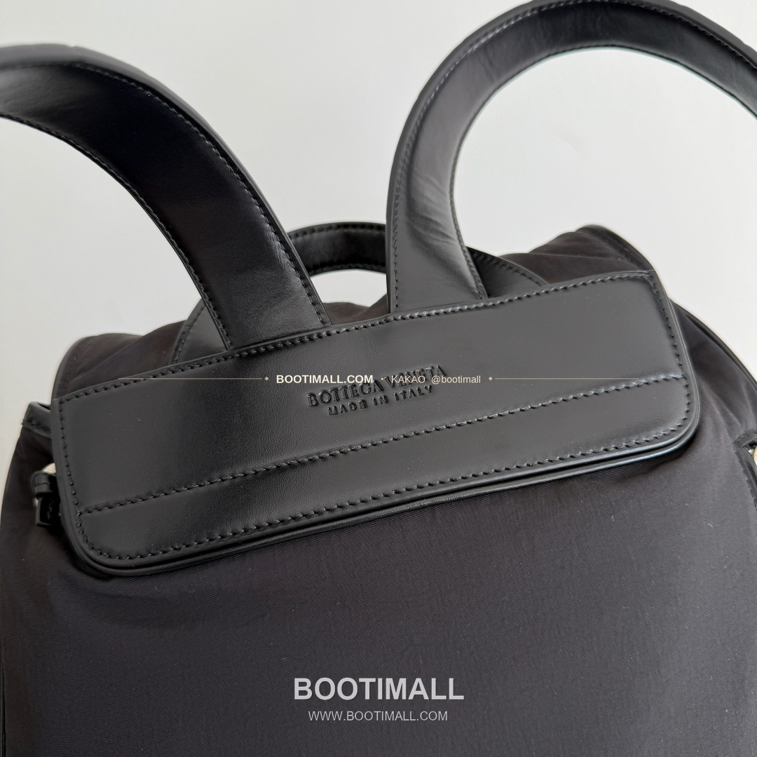 보테가베네타 페이퍼 나일론 레더스트랩 백팩 Bottega Veneta Paper Nylon Leather Strap Backpack 806160 42cm 15