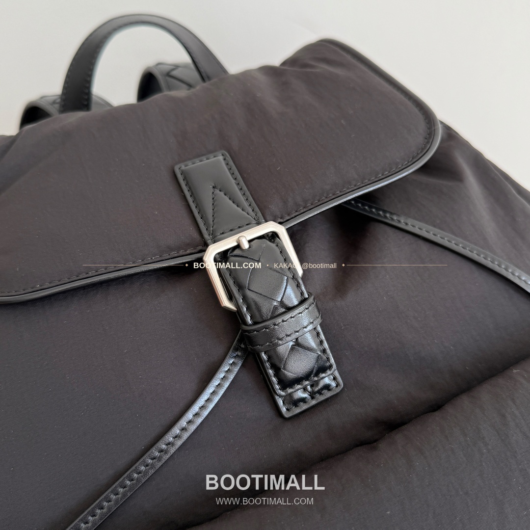 보테가베네타 페이퍼 나일론 레더스트랩 백팩 Bottega Veneta Paper Nylon Leather Strap Backpack 806160 42cm 16