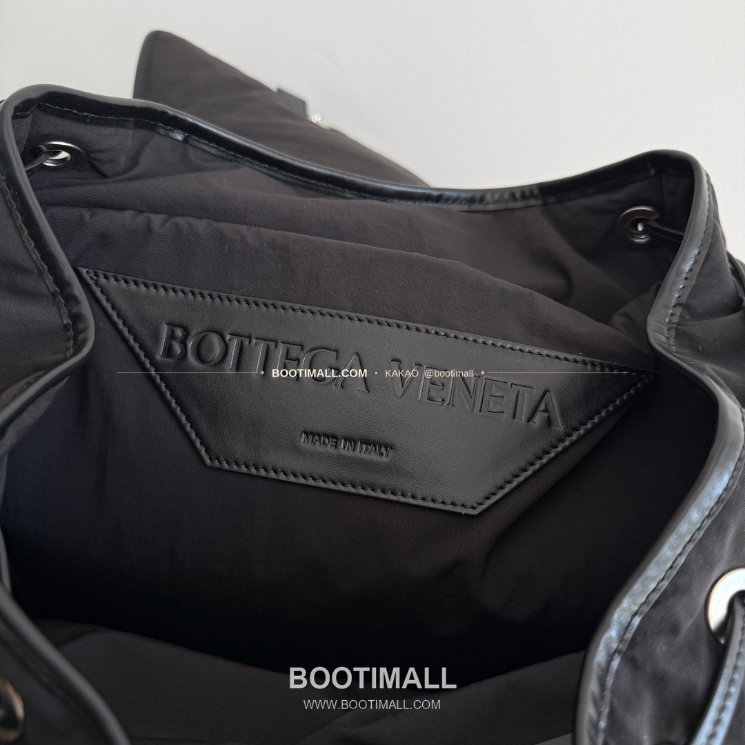 보테가베네타 페이퍼 나일론 레더스트랩 백팩 Bottega Veneta Paper Nylon Leather Strap Backpack 806160 42cm 17