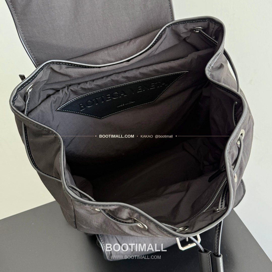 보테가베네타 페이퍼 나일론 레더스트랩 백팩 Bottega Veneta Paper Nylon Leather Strap Backpack 806160 42cm 18