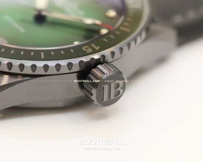 블랑팡 피프티패덤즈 세라믹 블랙다이얼 데이트 다이버 오토매틱 Blancpain Fifty Fathoms Ceramic Black Dial Date Diver Automatic 43.6mm 4