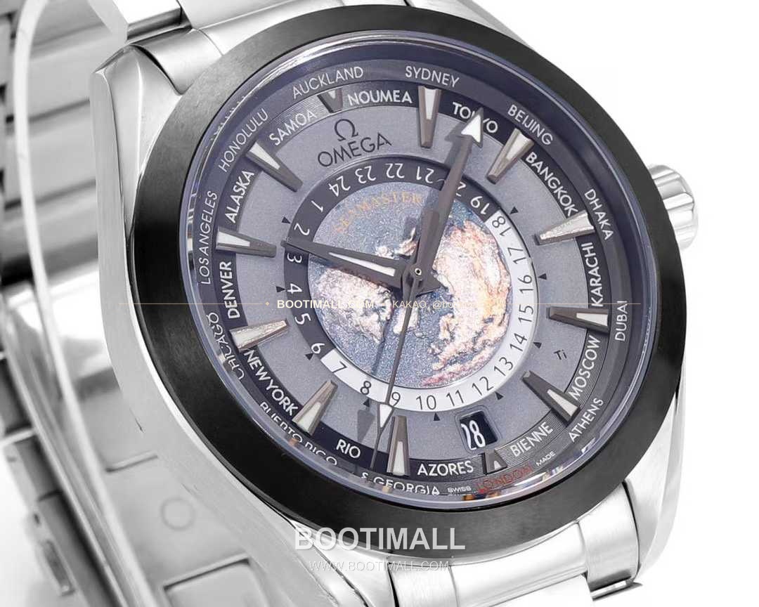 오메가 씨마스터 월드타이머 스틸 블루다이얼 월드타임 오토매틱 Omega Seamaster Worldtimer Steel Blue Dial World Time Automatic 220.10.43.22.03.001 43mm 4