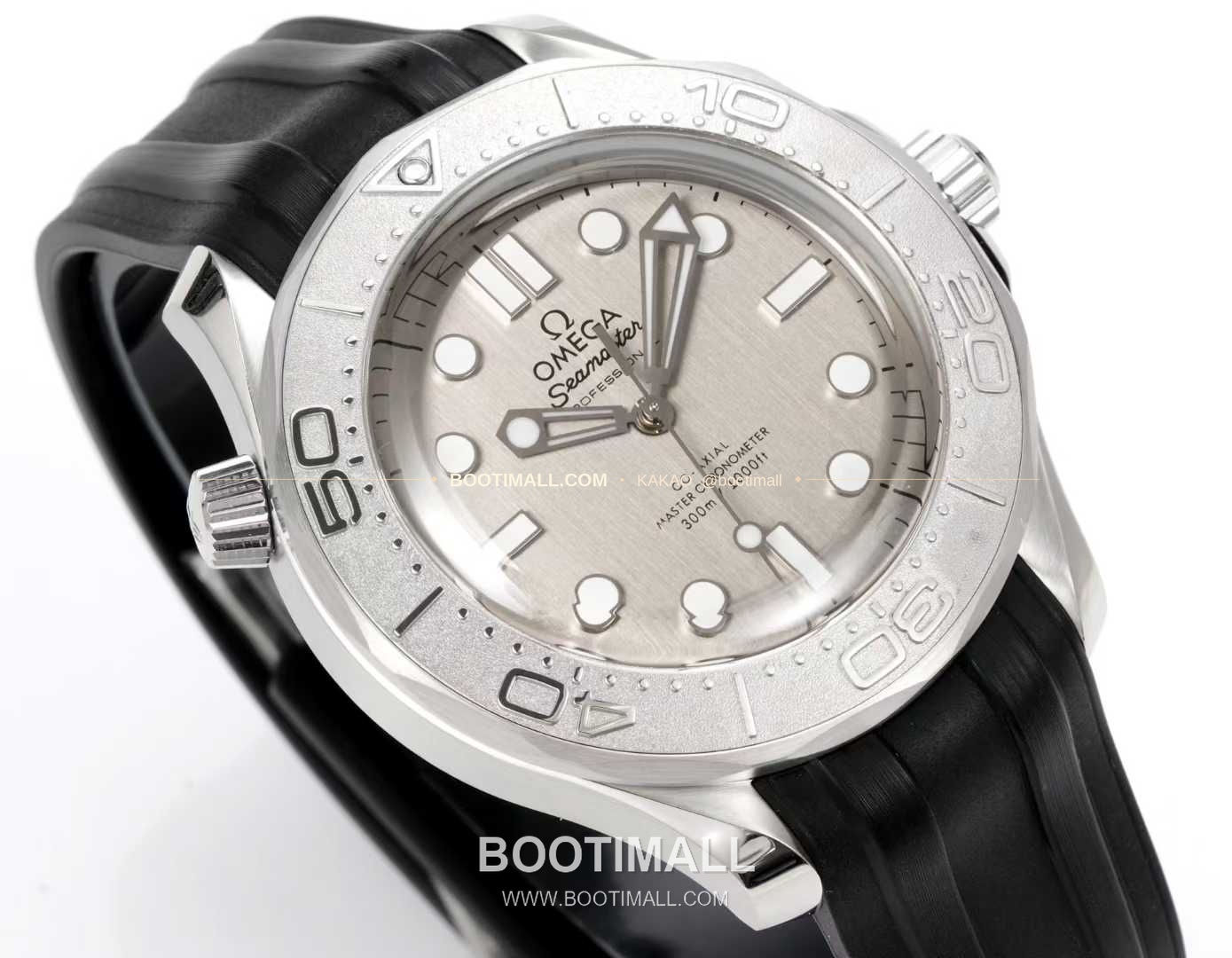 오메가 씨마스터 다이버300M 티타늄베젤 그레이다이얼 야광 오토매틱 Omega Seamaster Diver 300M Titanium Bezel Grey Dial Luminous Automatic 42mm 4